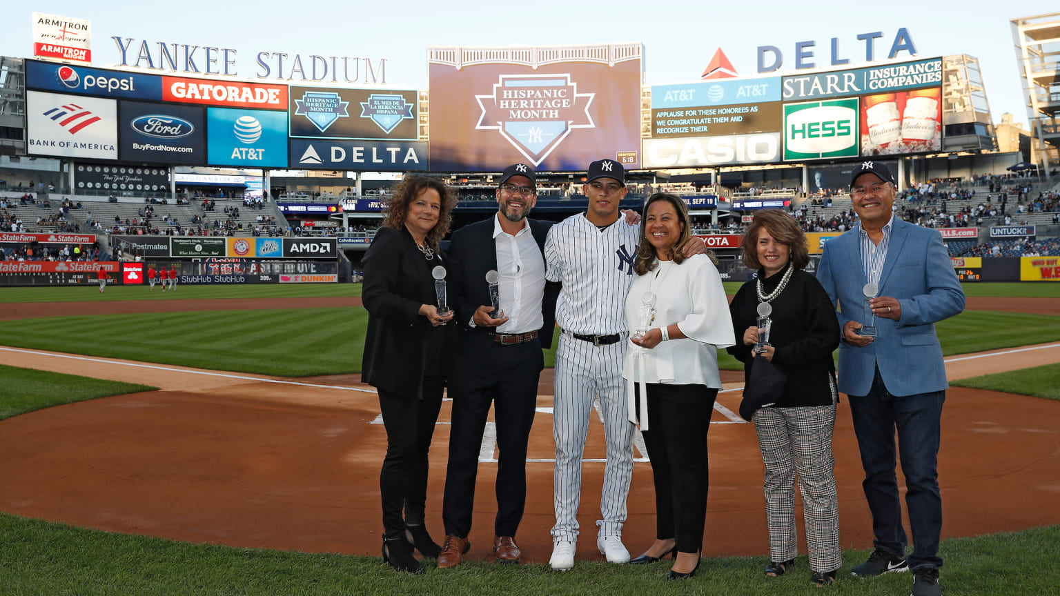 New York Mets on X: Join us for our 2021 Hispanic Heritage night  celebration on Sunday, Sept. 19! This heritage event features pre-game  entertainment and the first 2,000 to purchase will also