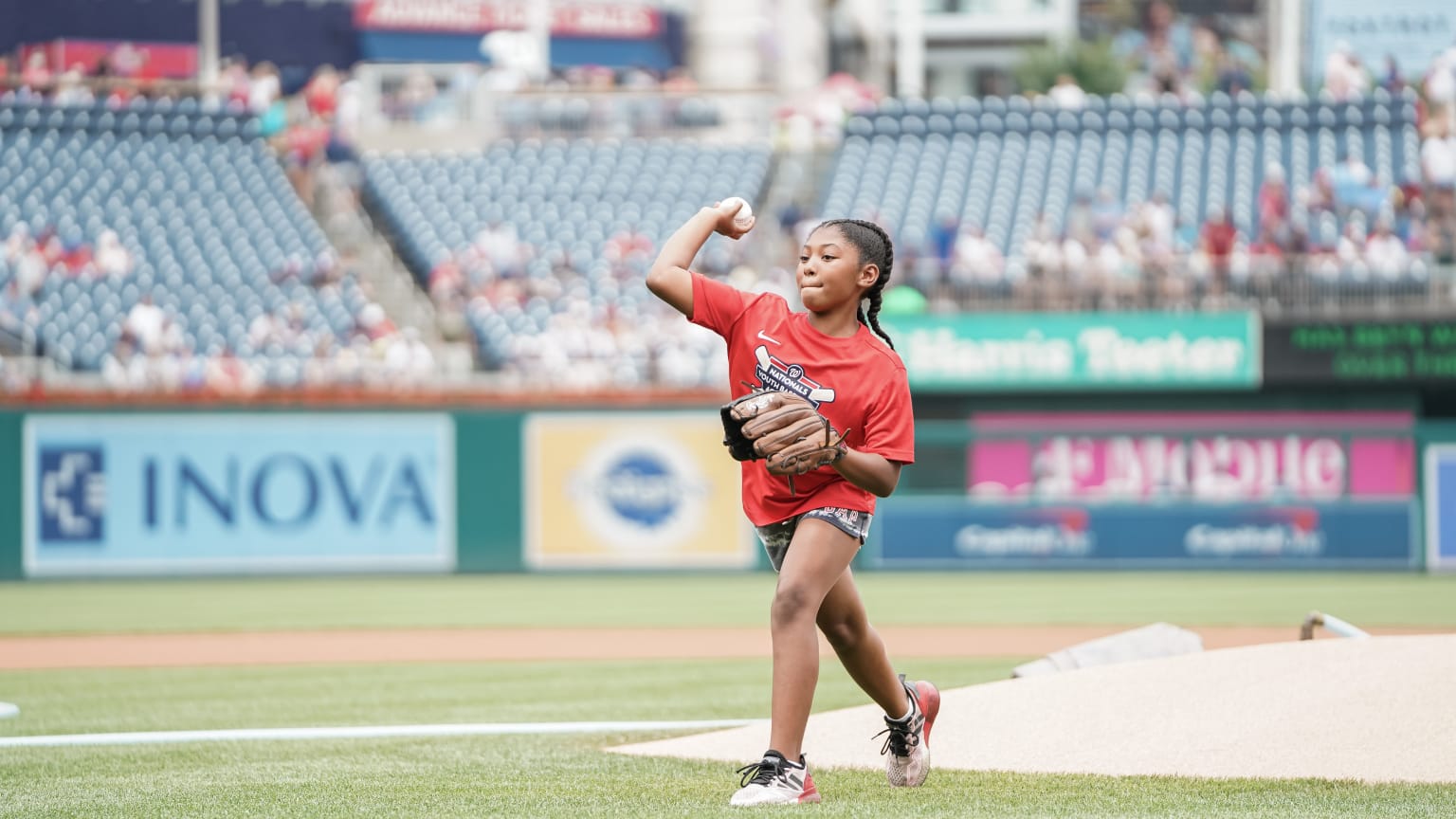 At Nationals Park, first game in Capital Crossover series is a home run