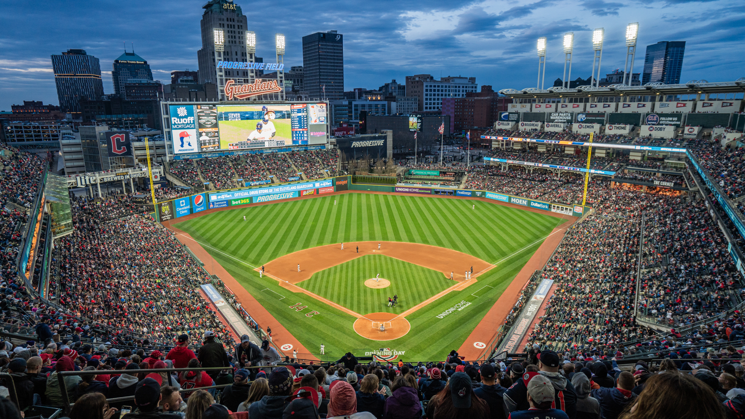 Only mobile entry tickets allowed at Progressive Field for Cleveland Indians  games next year