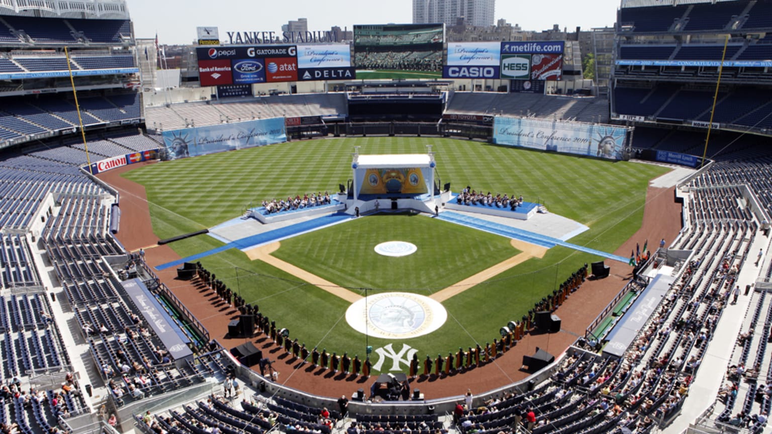 Yankee Stadium to debut metal detectors ahead of MLB mandate – New