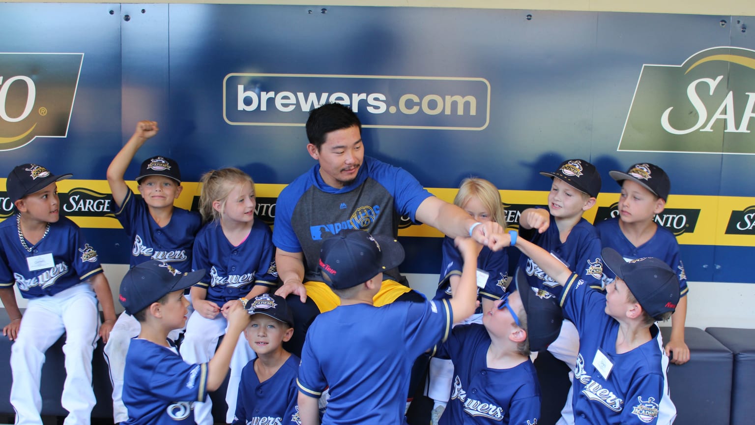 Brewers Baseball Academy Camps | Milwaukee Brewers