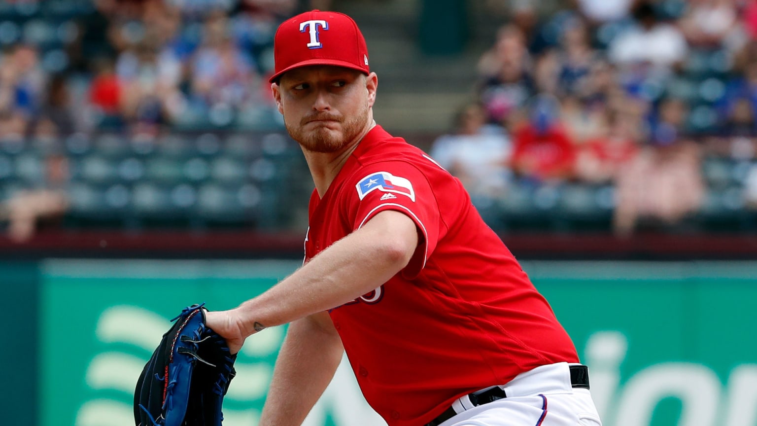 Shelby Miller signs with Brewers