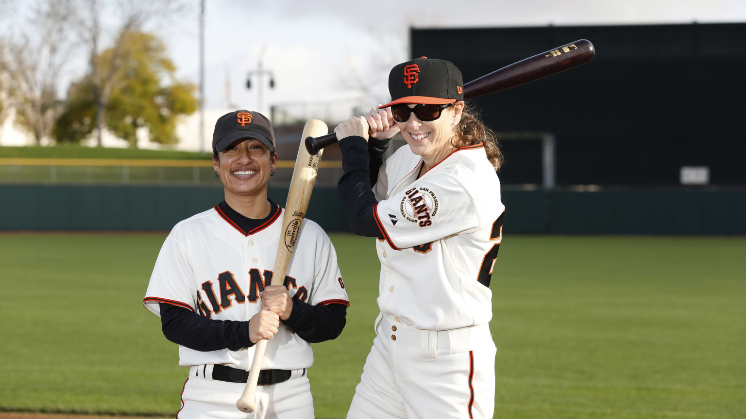 clubhouse life and first day of - sf giants fantasy camp