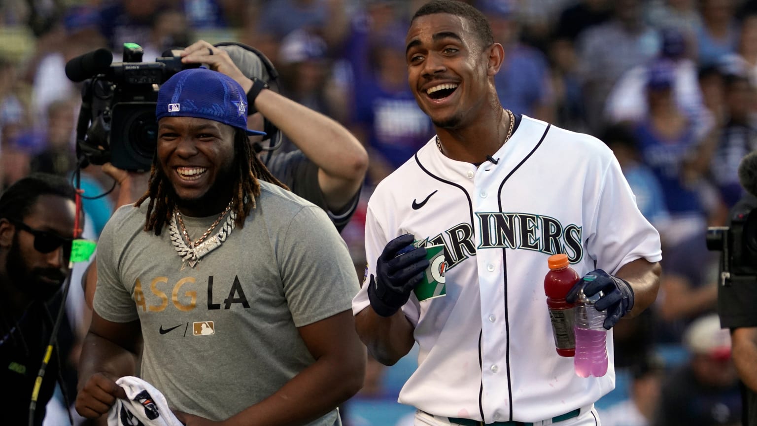 Vladimir Guerrero Jr. and Julio Rodriguez share a laugh