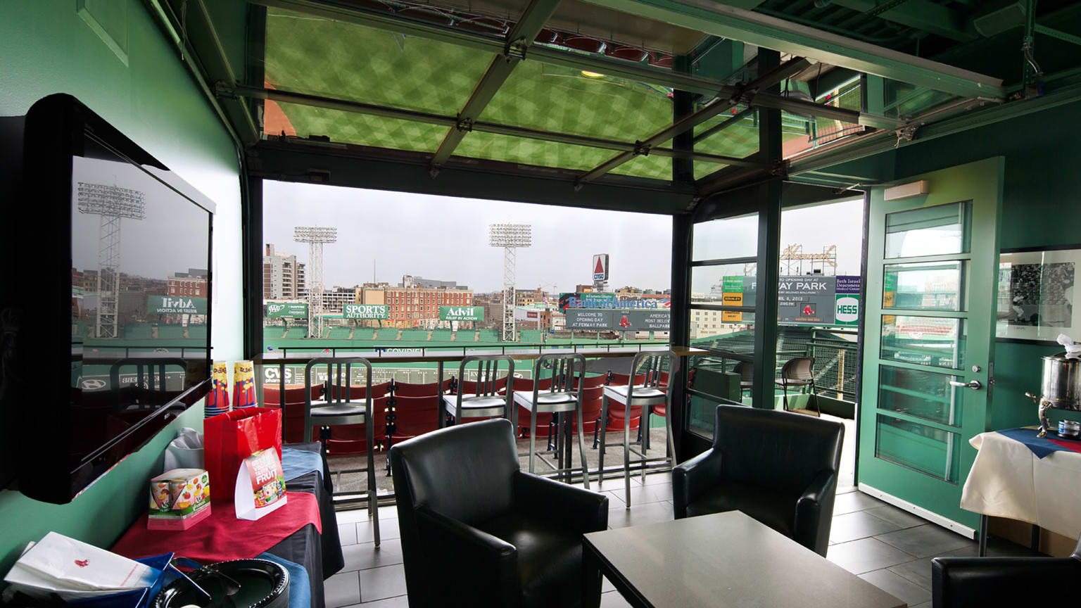 Pavilion Suites Boston Red Sox