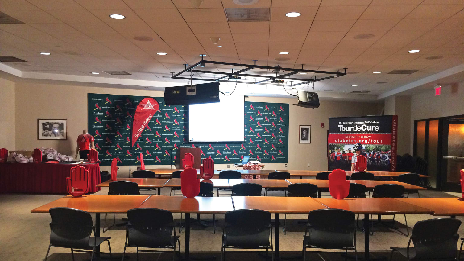 CARDINALS CLUBHOUSE - 41 S County Center Wy, Saint Louis, Missouri