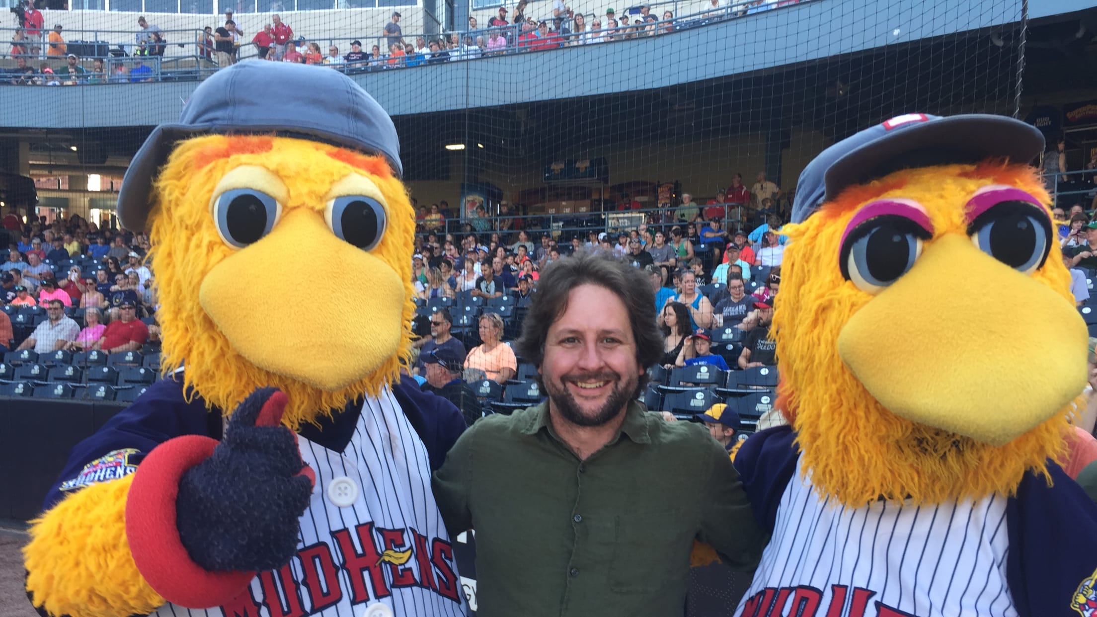 Eccentric fan 'Marlins Man' takes liking to Pirates games at PNC