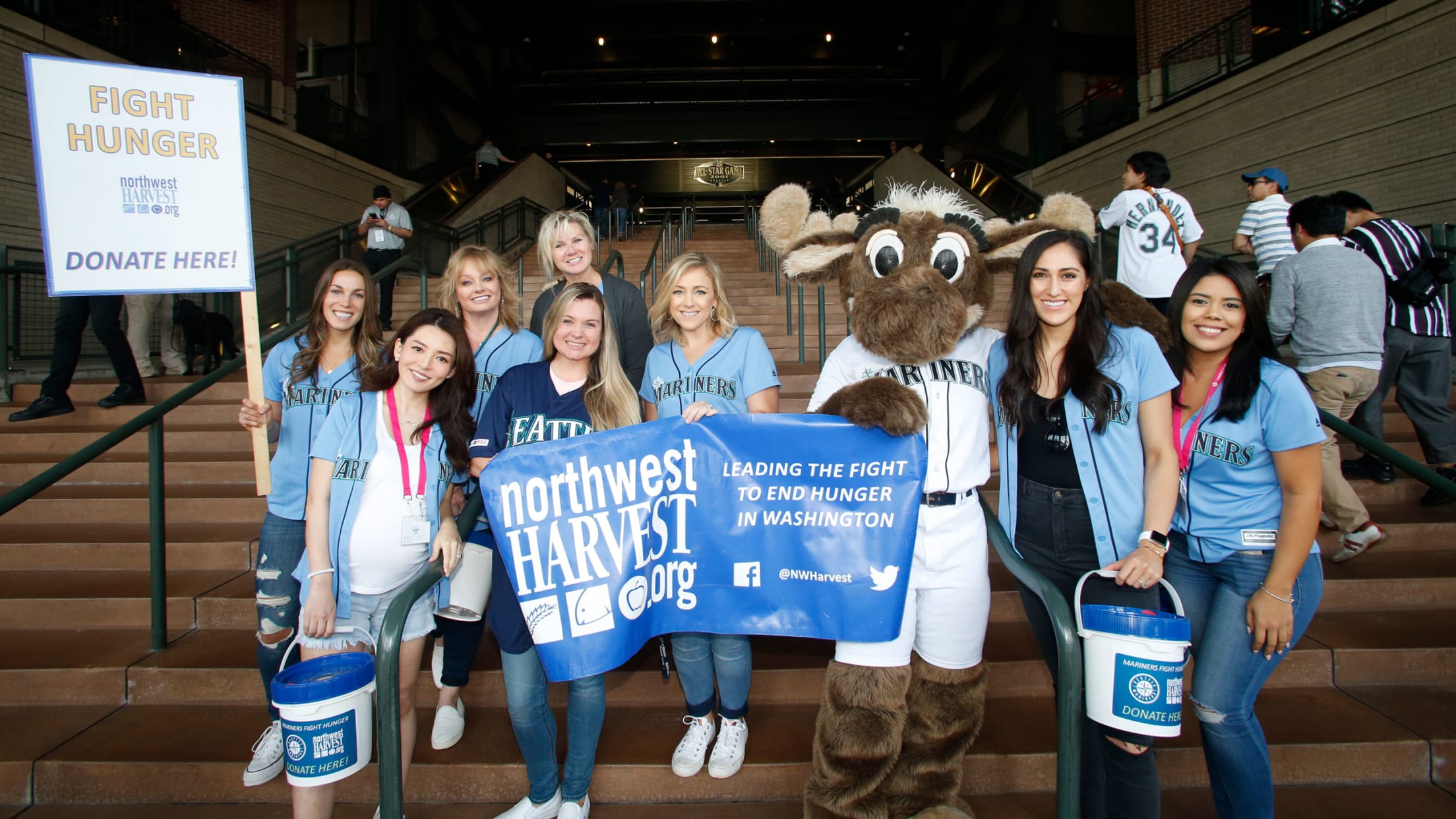 2019 Mariners Wives “Favorite Things” Auction Set for Friday, by Mariners  PR