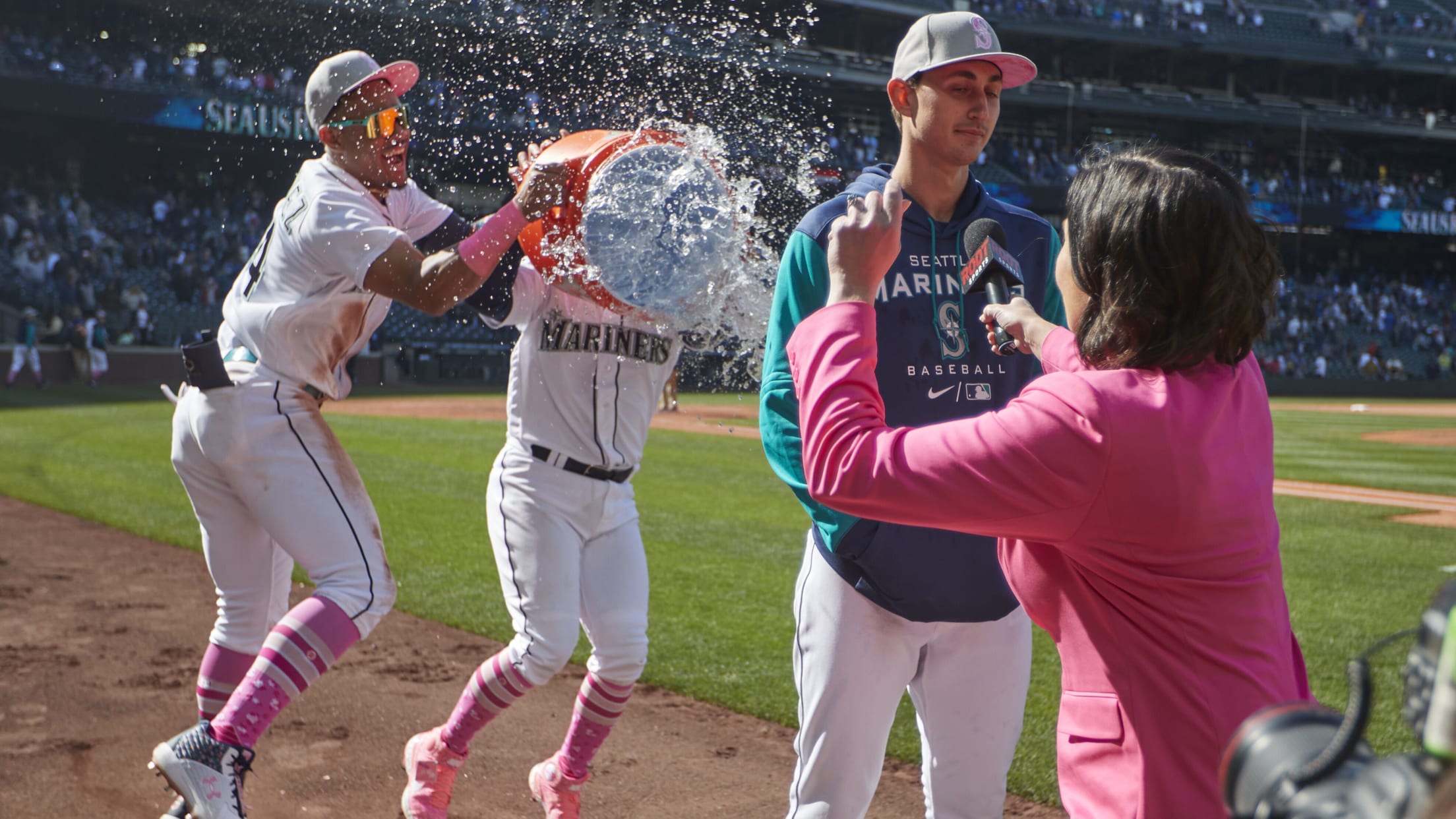 mlb mothers day uniforms