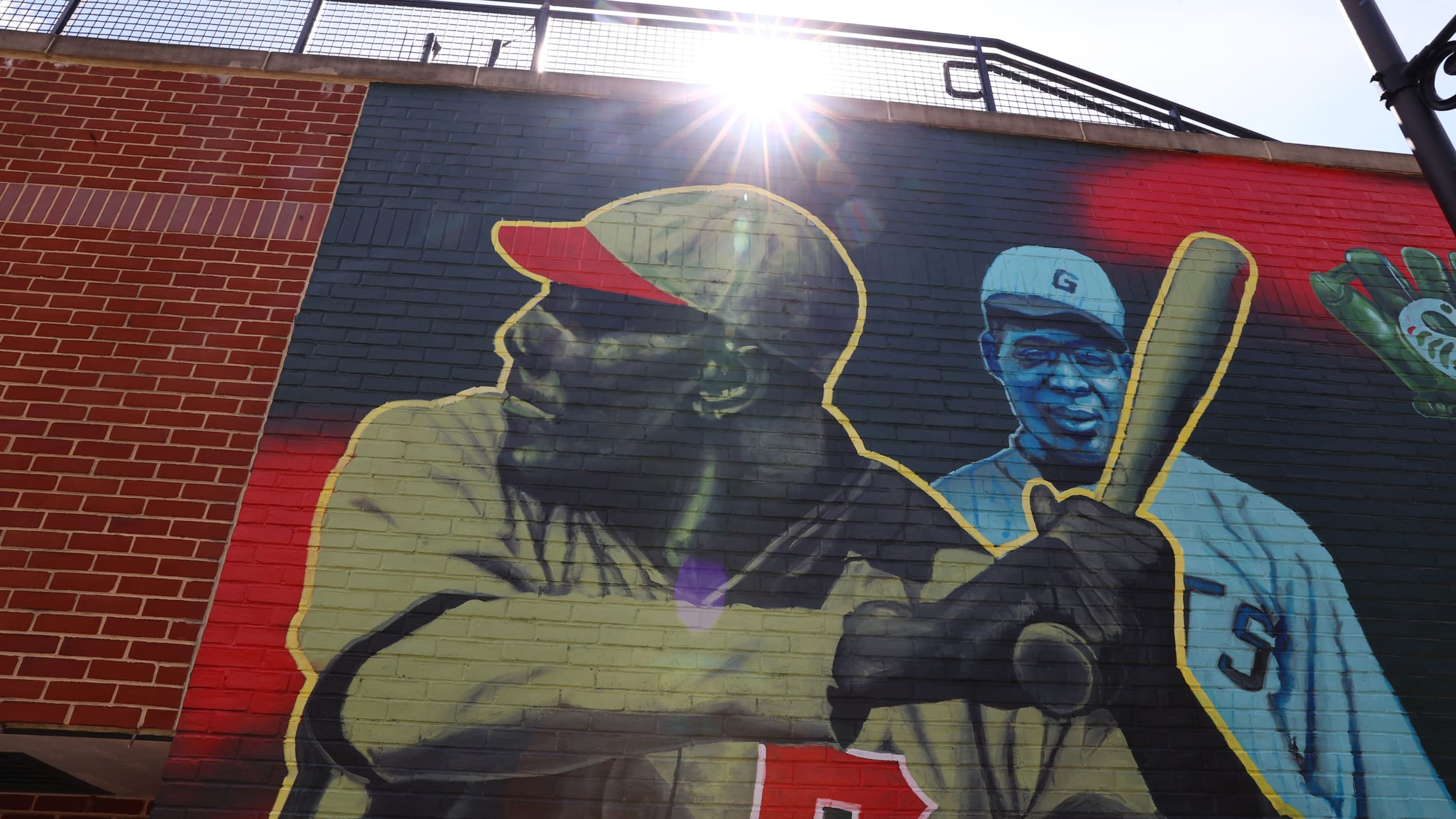 bal-negro-leagues-birdland-mural-005