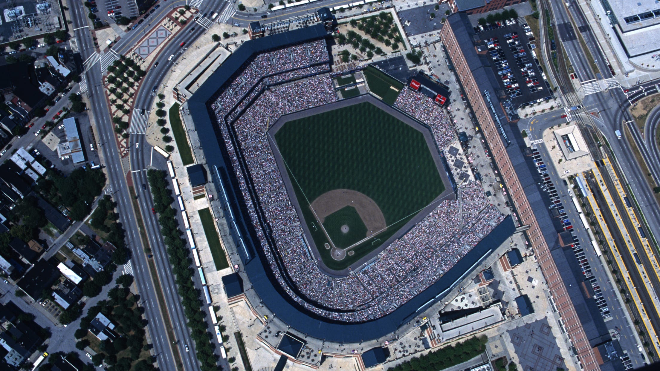 bal-the-ballpark-that-forever-changed-baseball-turns-30-002
