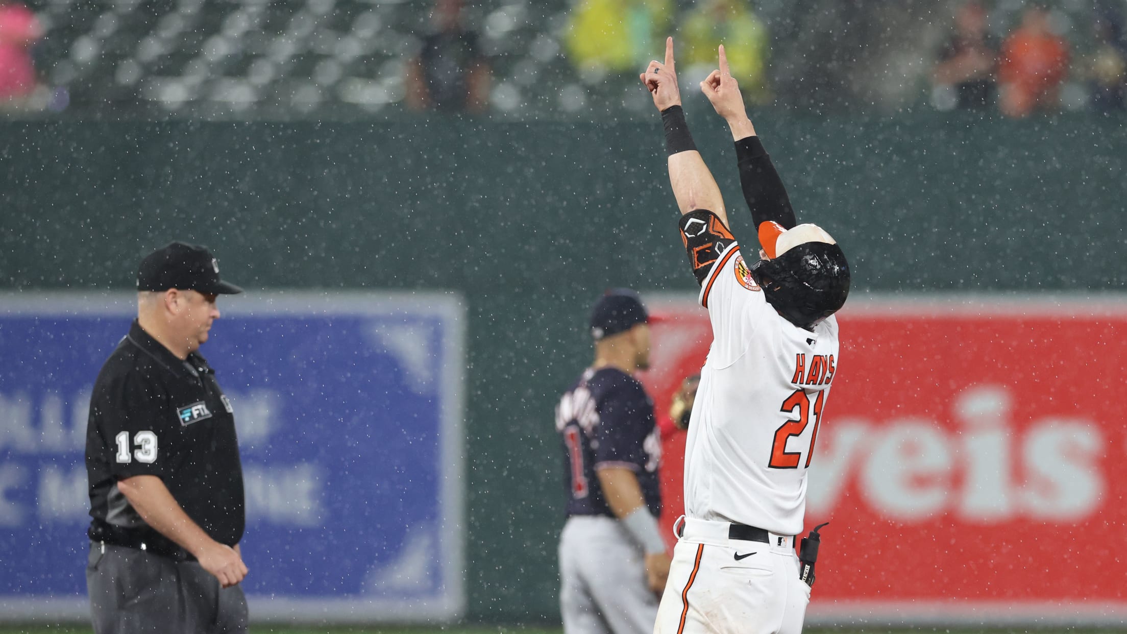 Homestand in Focus  617 - 622-048