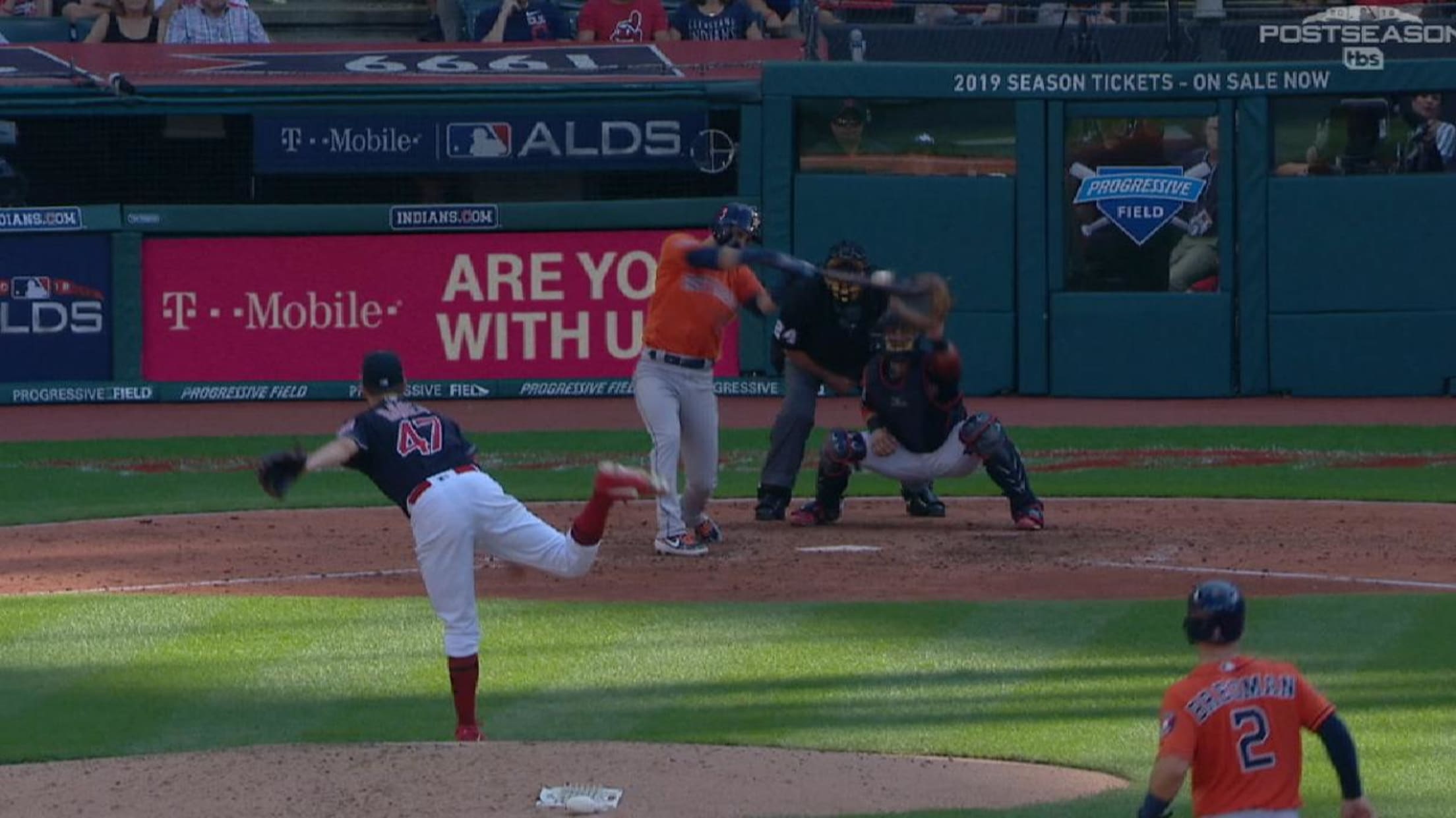 Gonzalez's go-ahead 2-run double