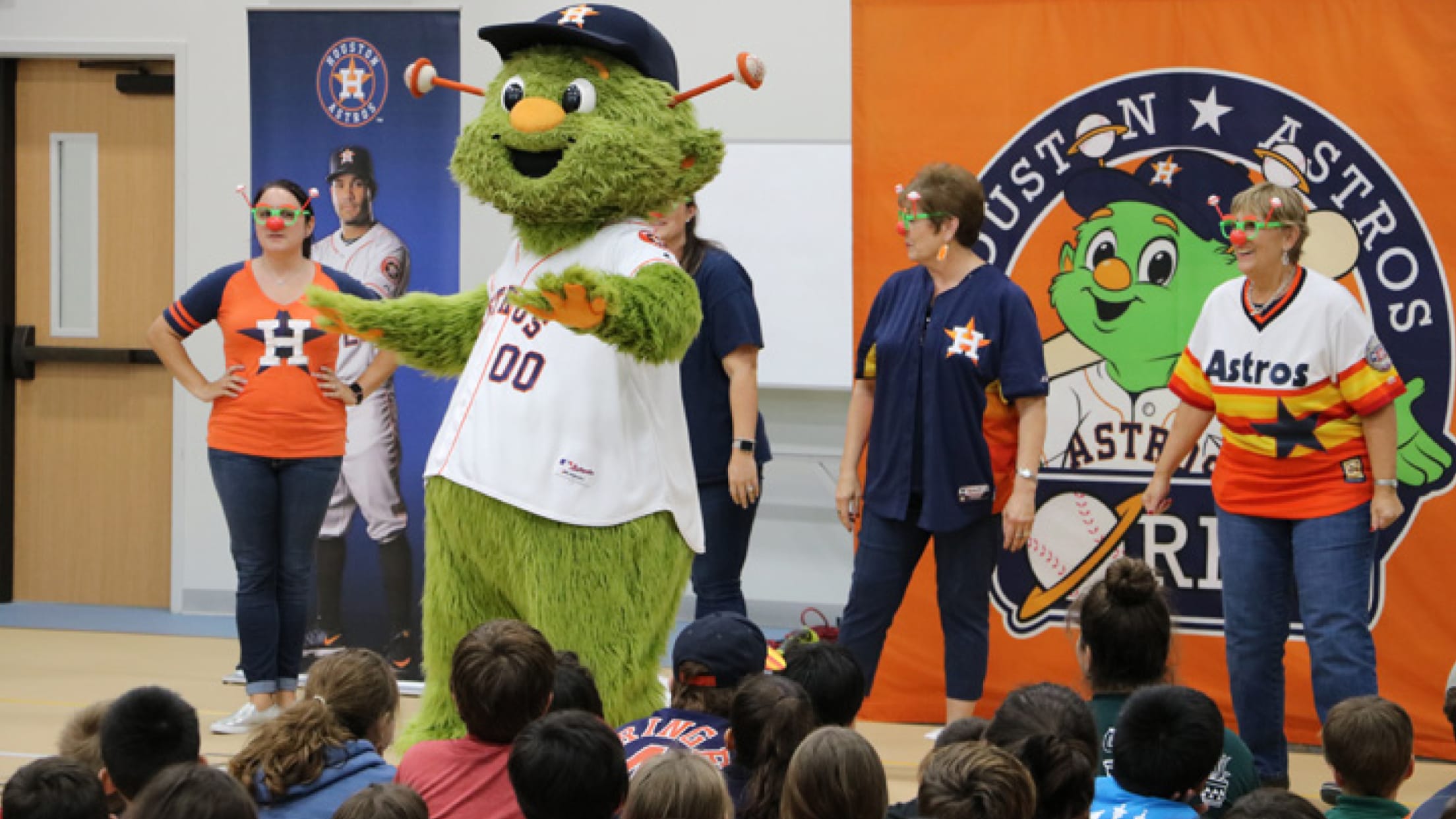Orbit - Houston Astros Mascot, School Shows with Orbit