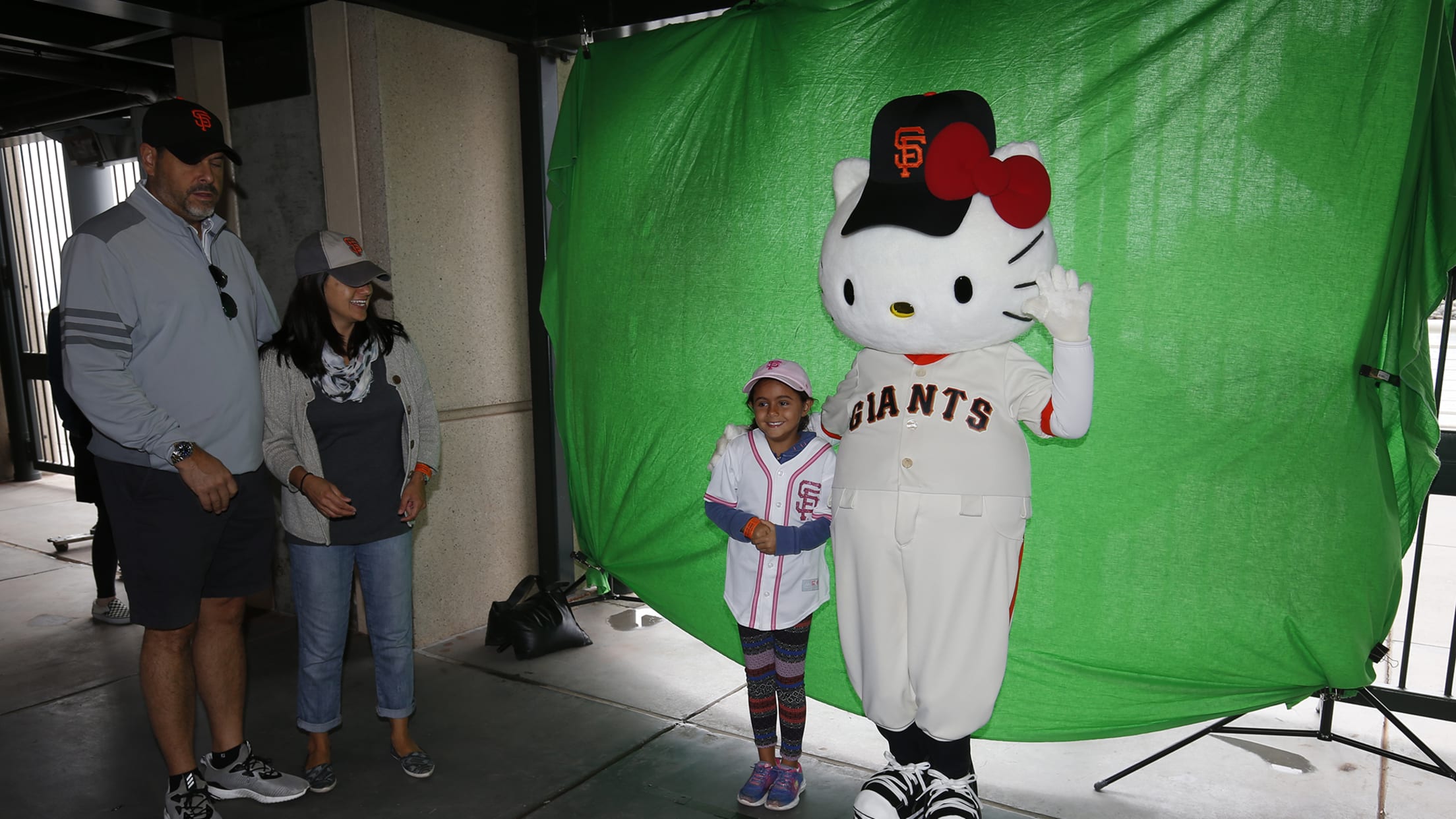 HELLO KITTY DAY VIP Special Event San Francisco Giants