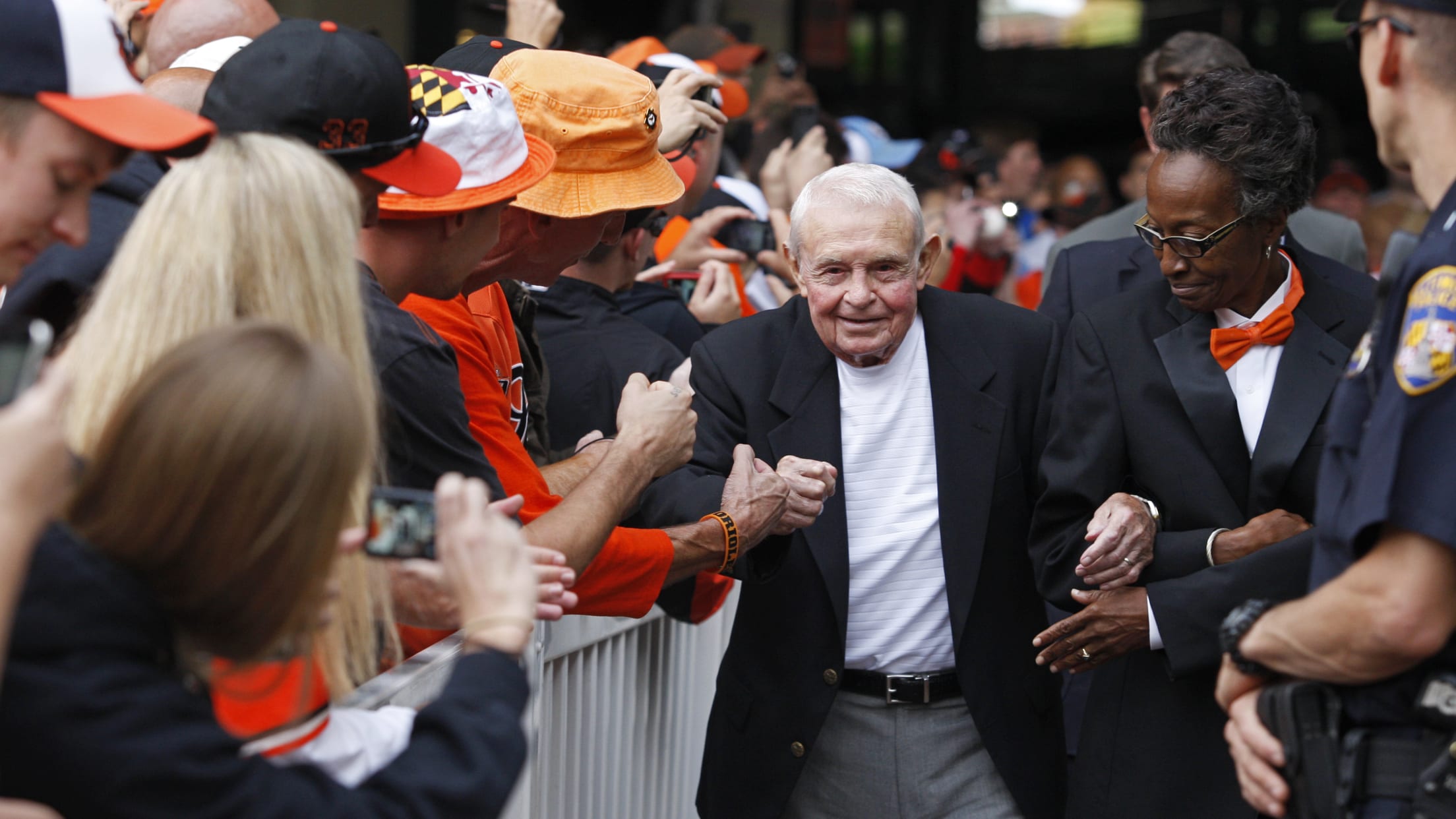 Orioles Magic on X: Longtime #Orioles fans know Earl Weaver was a  compulsive and nervous smoker. Not everyone knows Earl had a special pocket  sewn inside of his jerseys to hold a