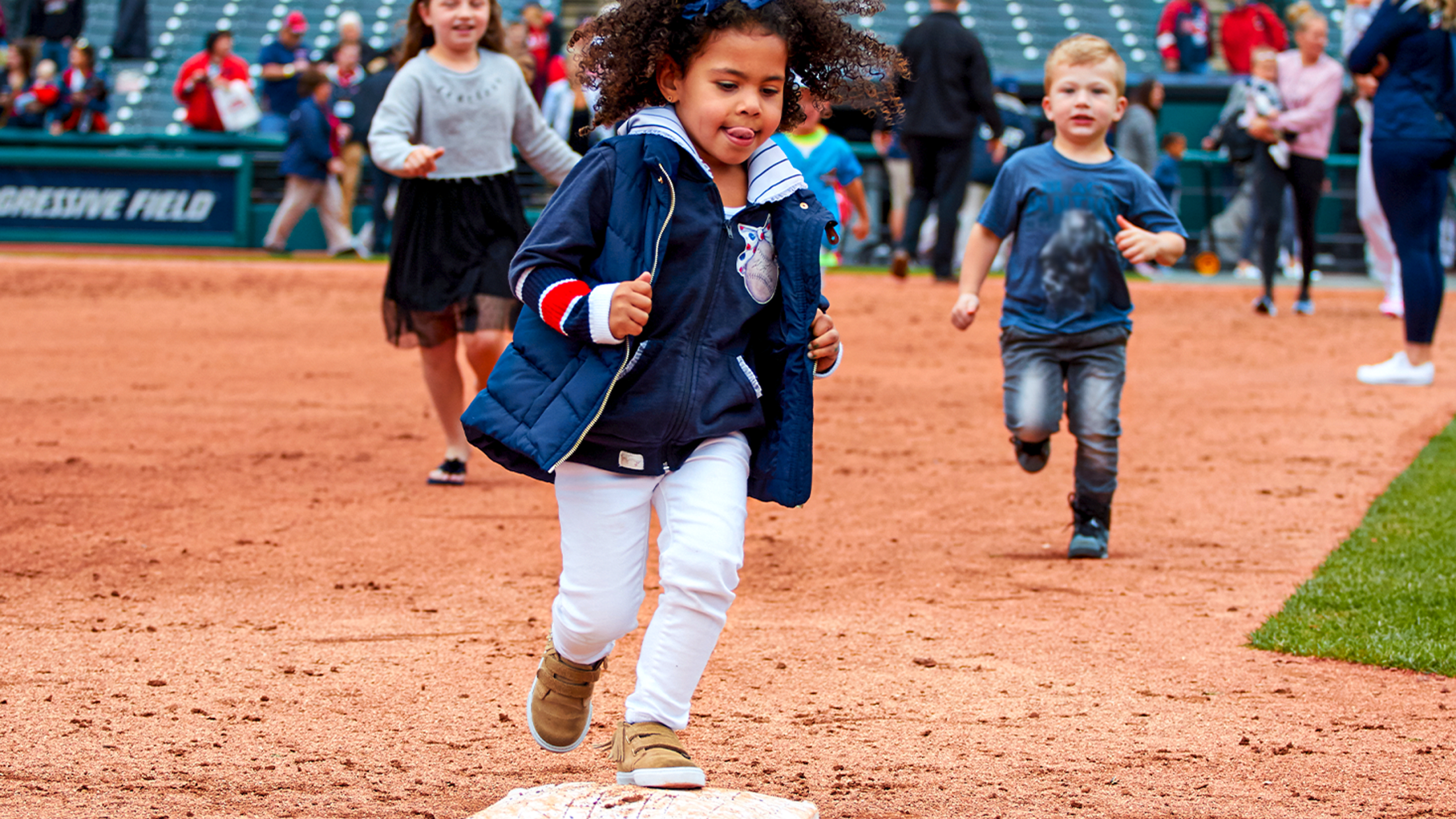 Cleveland Guardians on X: The all new Guardians Kids Club, presented by  Cleveland Clinic Children's, is here! Purchase a membership for the young  baseball fan in your life and get great perks