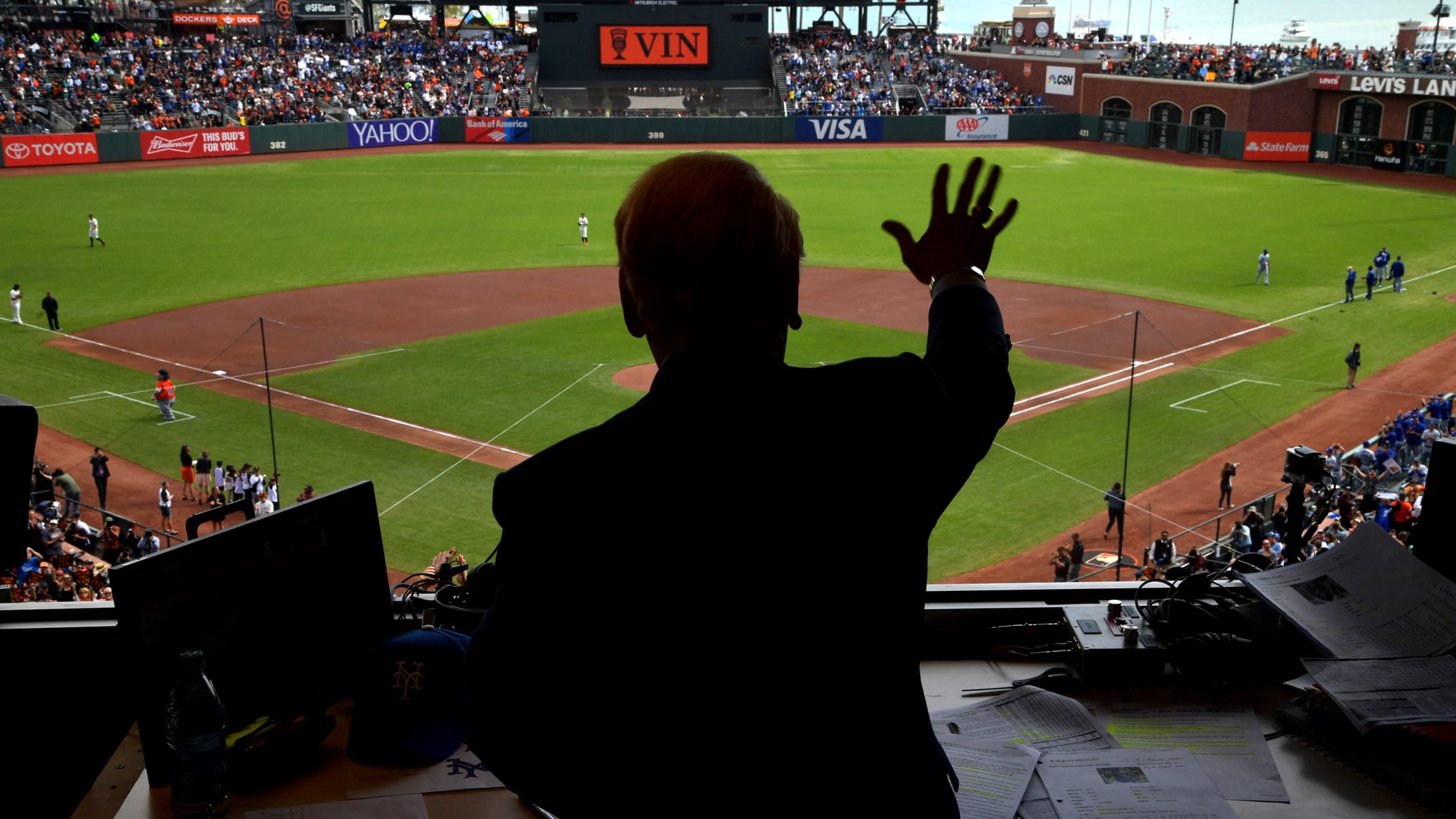 Photos and Candid Moments from the Dodgers NL West Winning