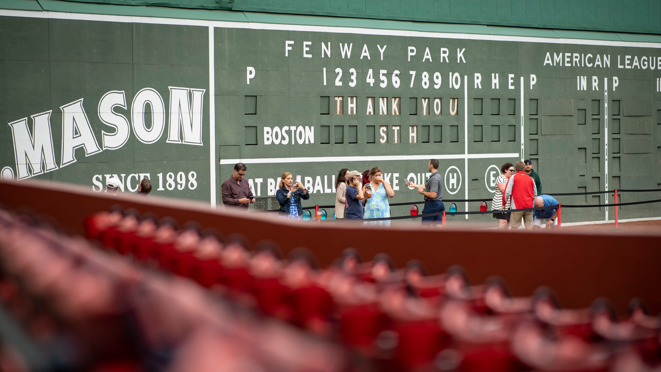 Red Sox announce Father's Day contest for free Fenway tickets - CBS Boston