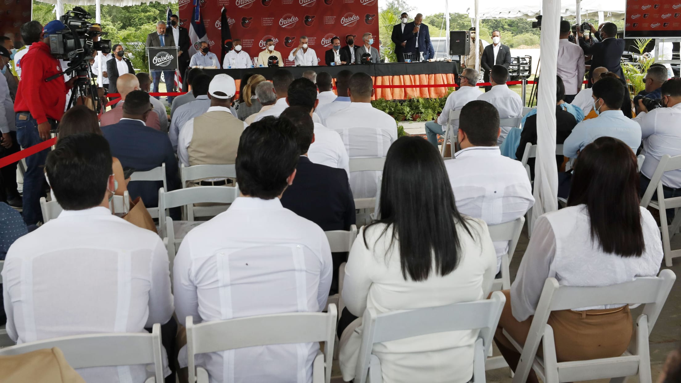 bal-orioles-break-ground-on-new-dominican-academy-4a