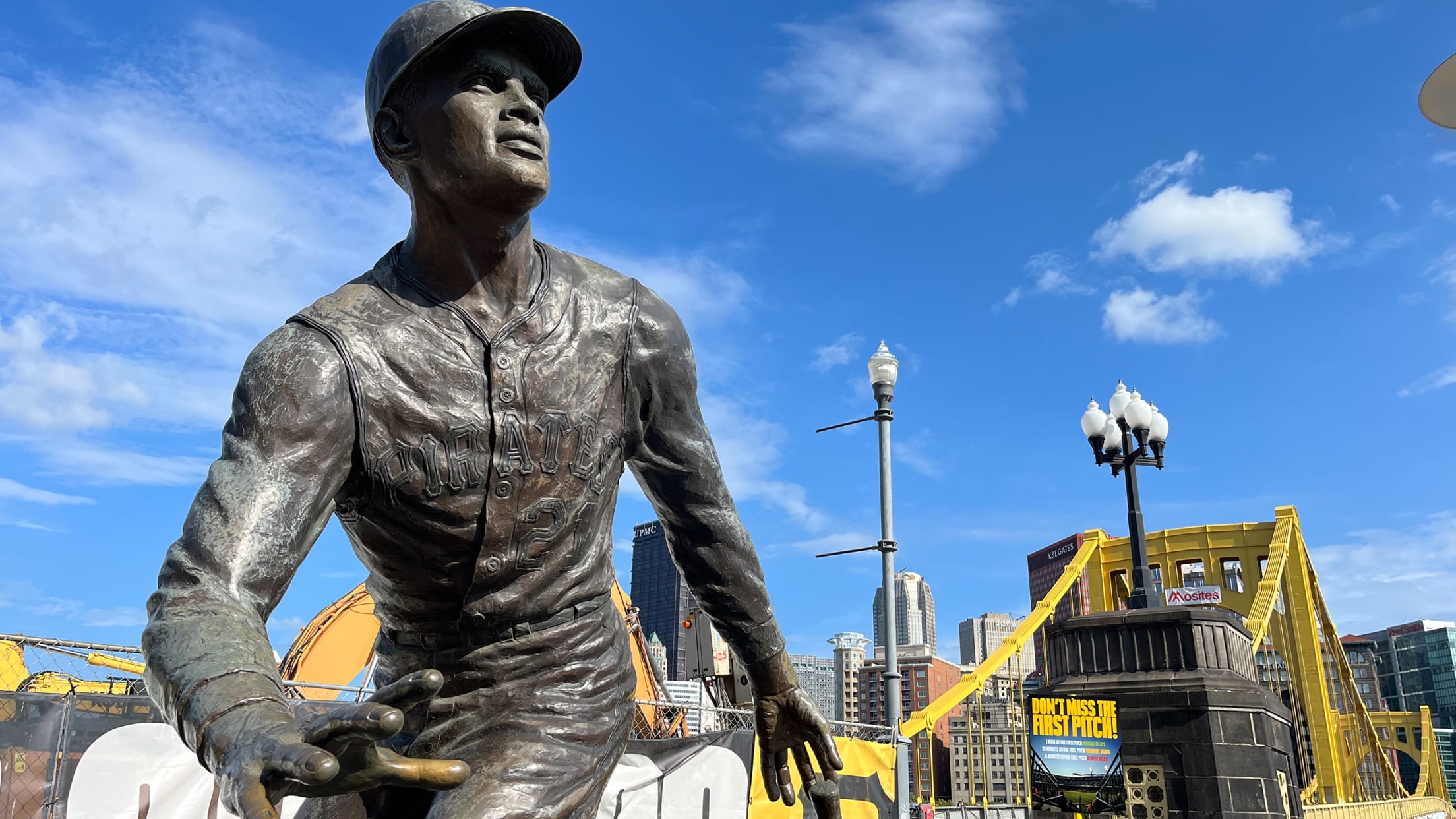 Pittsburgh Murals and Public Art: Willie Stargell sculpture by Susan Wagner