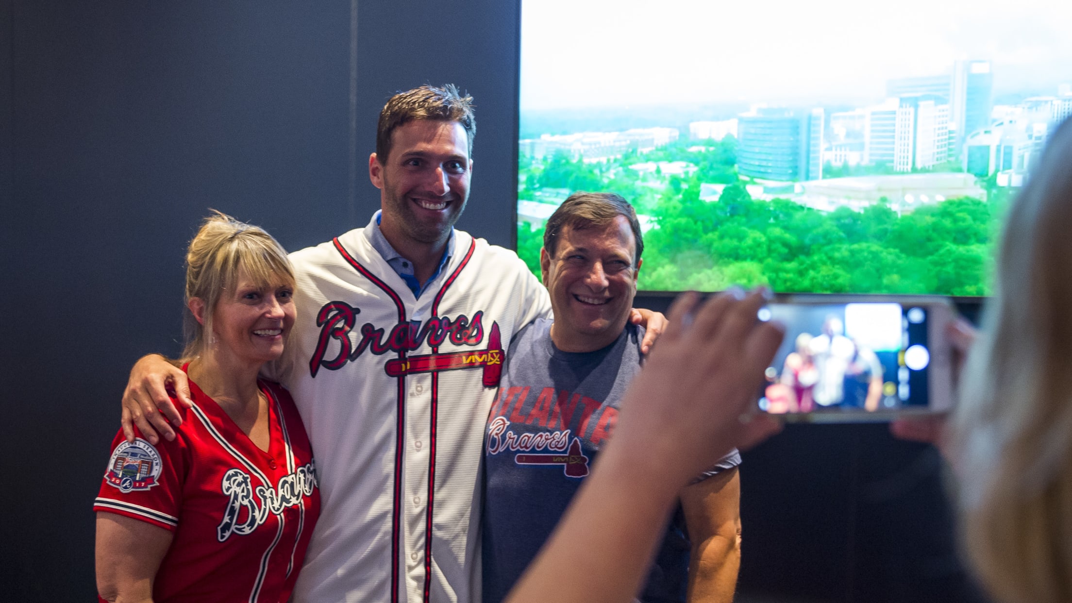 ATL Braves Clubhouse Locker Room, Indoor Batting Cage, Pool, Medical,  Food & Workout Areas 4K 