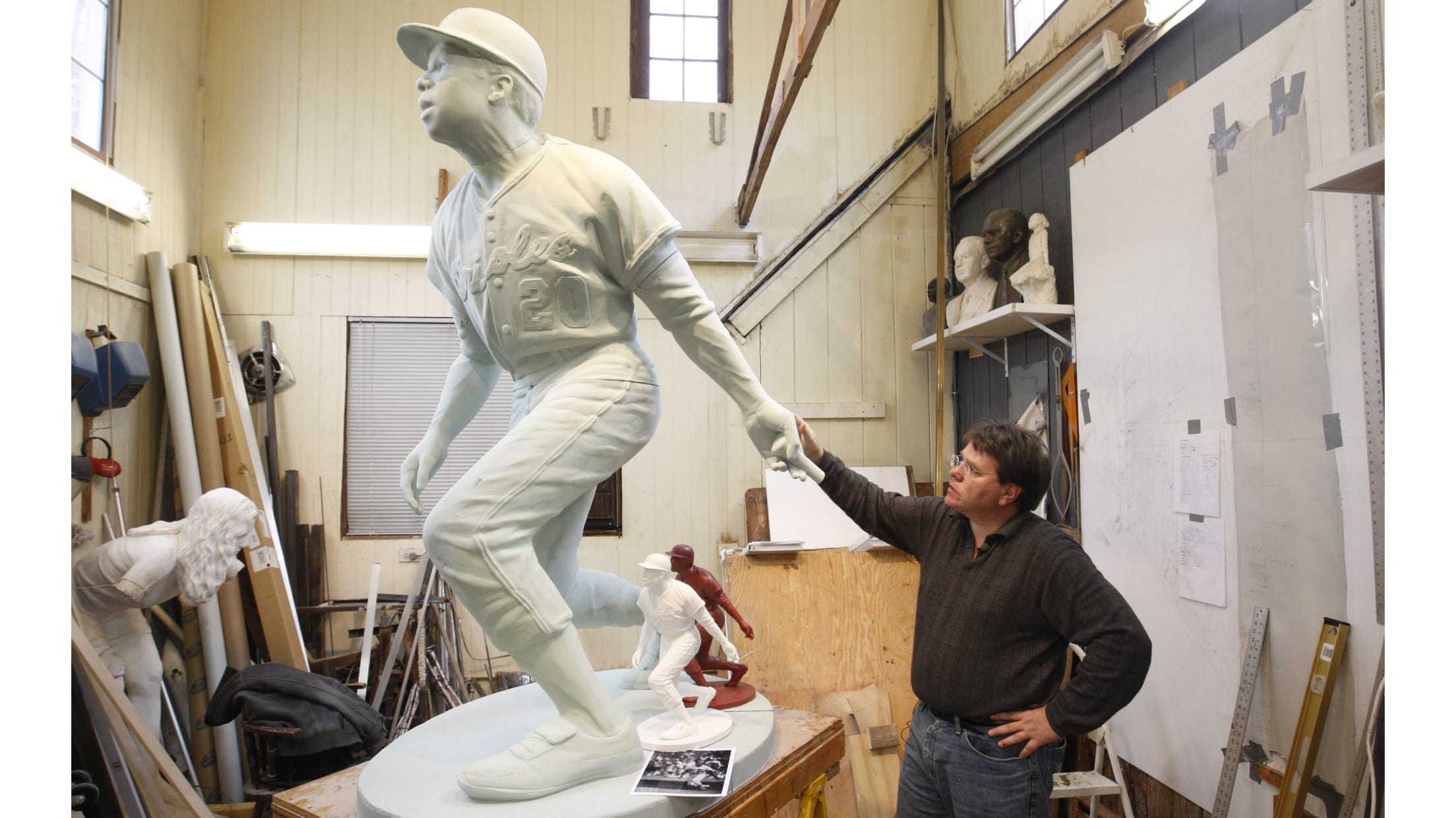 Cleveland Indians unveil statue of Frank Robinson