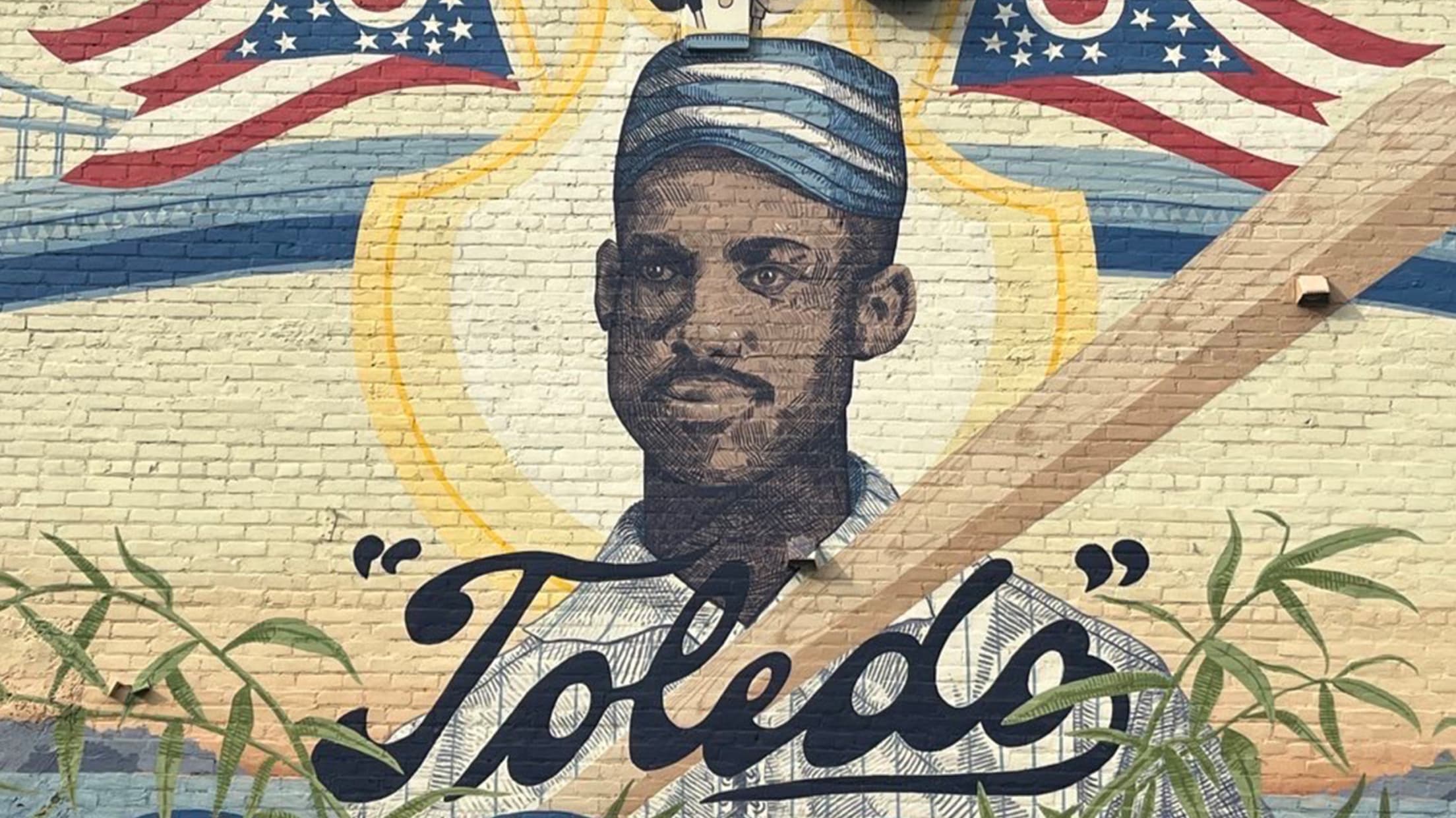 Pittsburgh Murals and Public Art: Willie Stargell sculpture by Susan Wagner