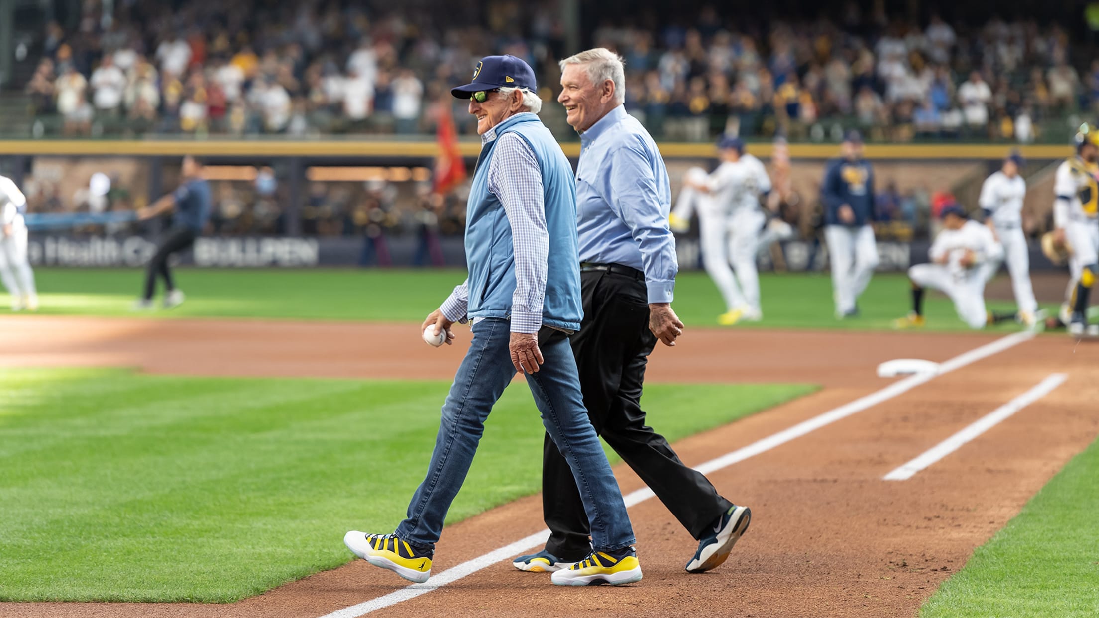 The Brewers Are Back—Bob Uecker Must Be in the Front Rowwwwww - WSJ