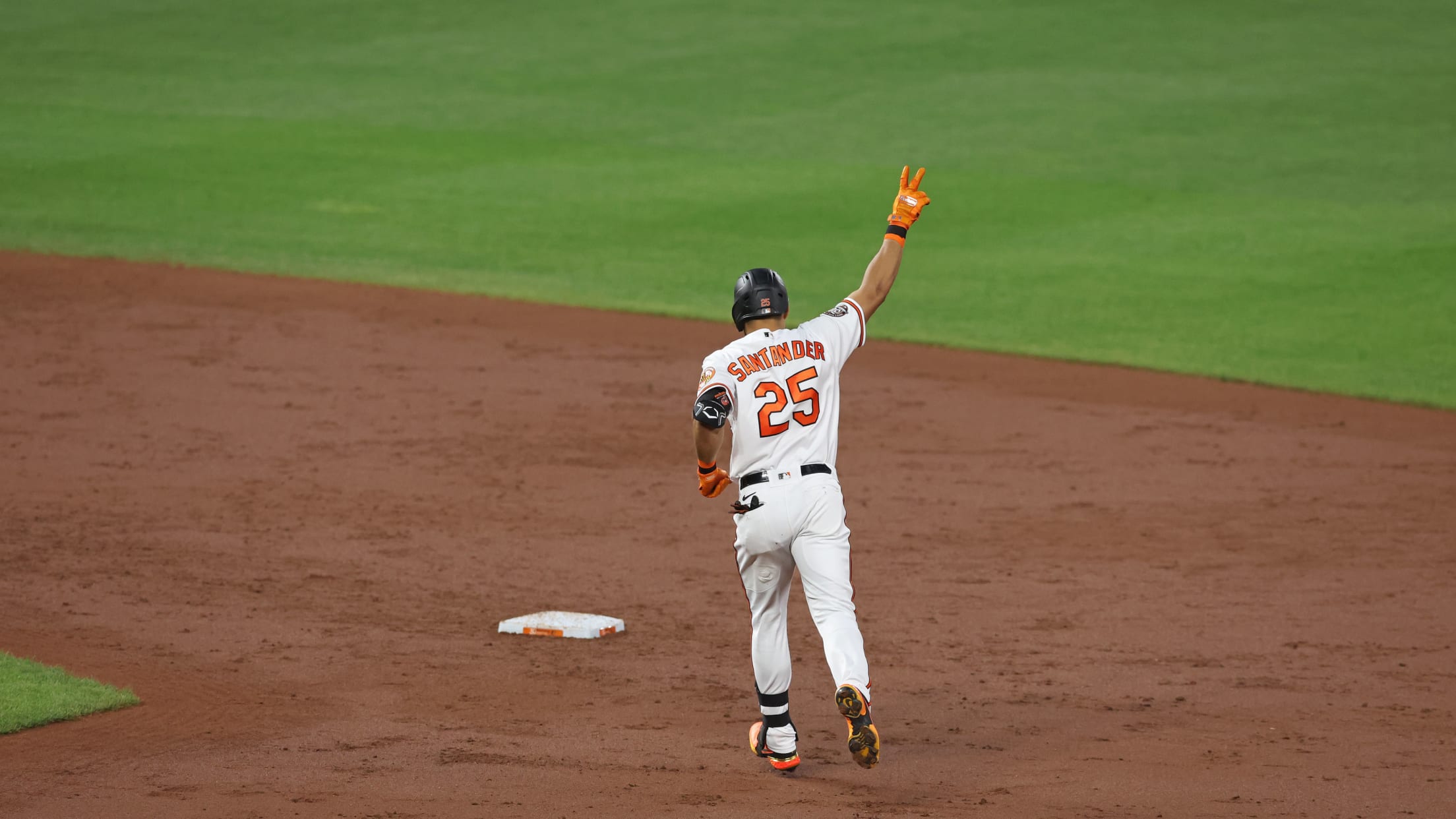 Homestand in Focus  617 - 622-044