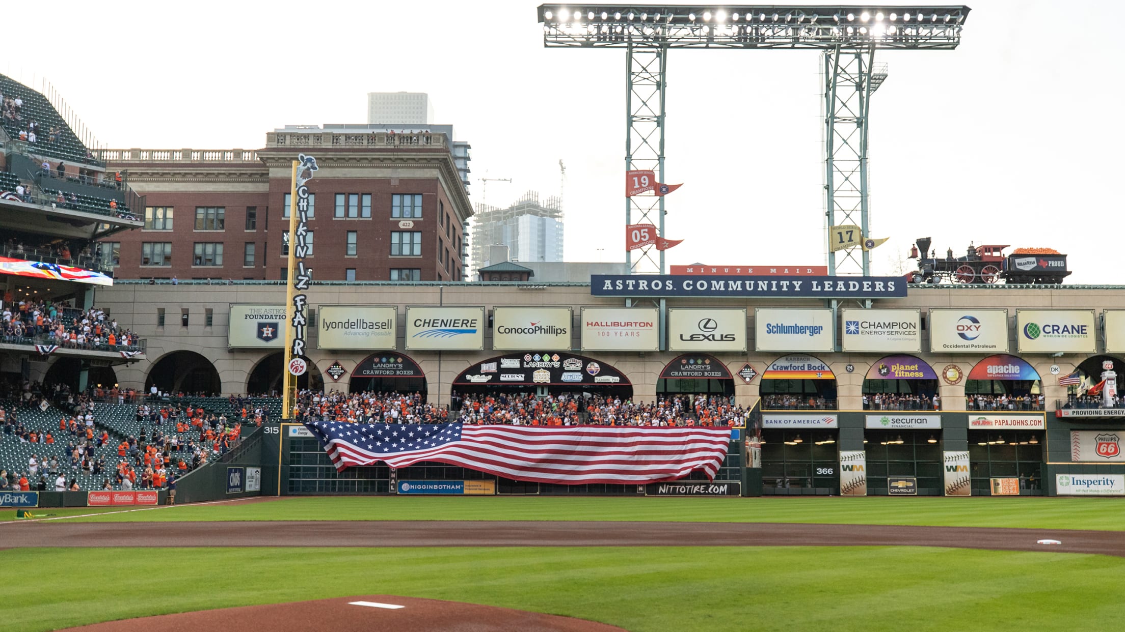 minute maid park logo