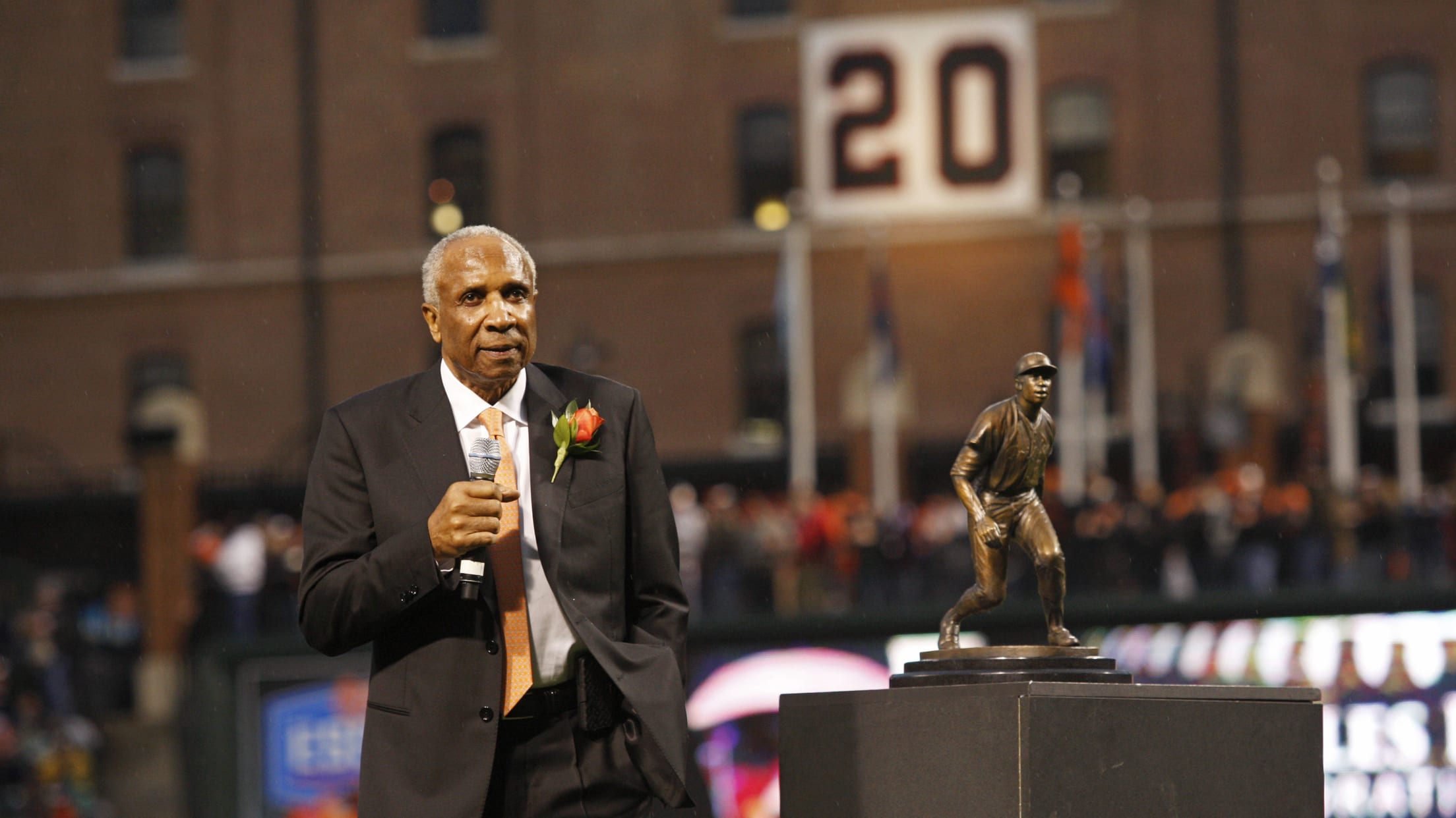 Baltimore - Camden Yards: Retired Numbers - Frank Robinson…