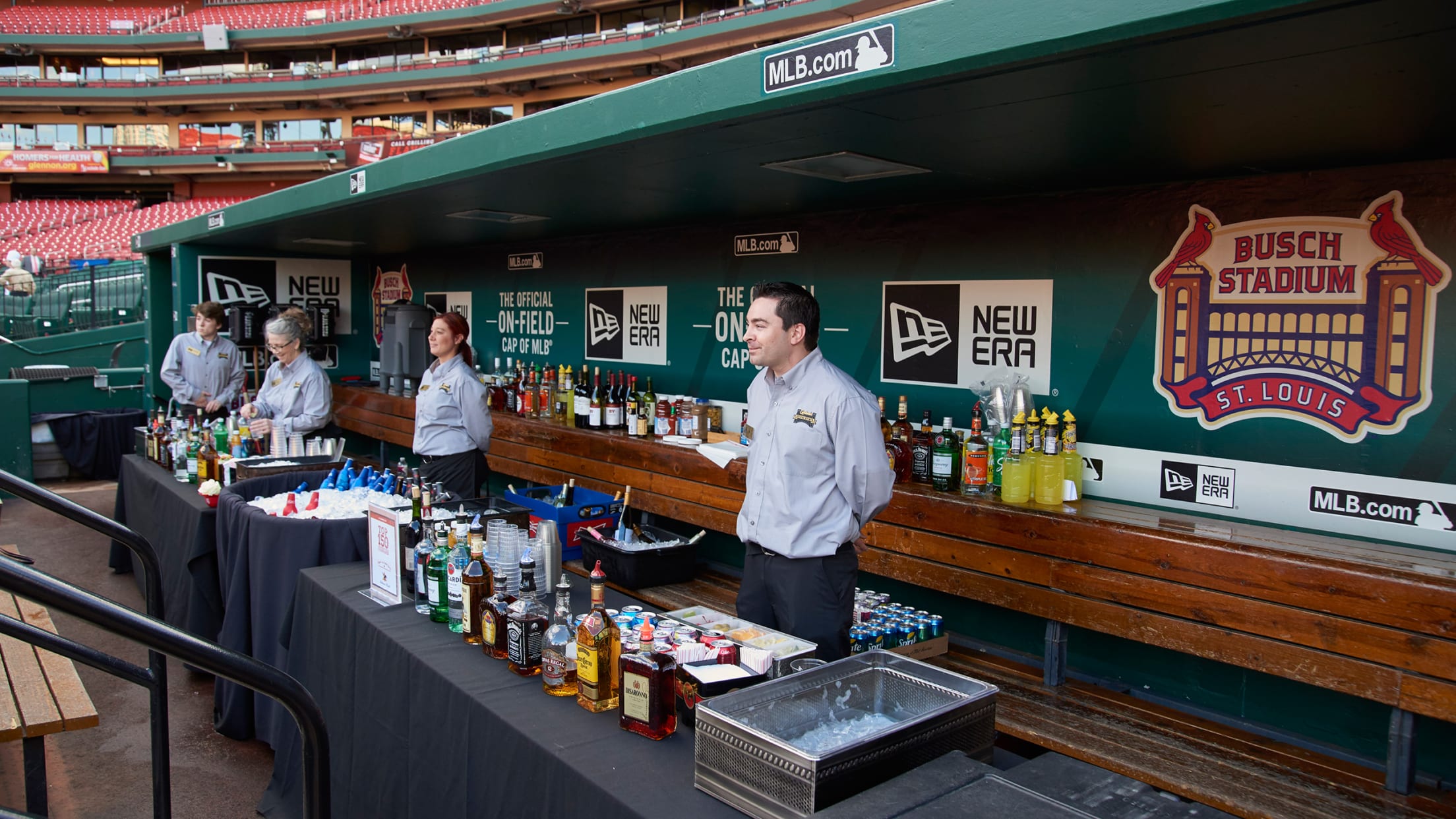 Cocktails on the Track Experience | St. Louis Cardinals