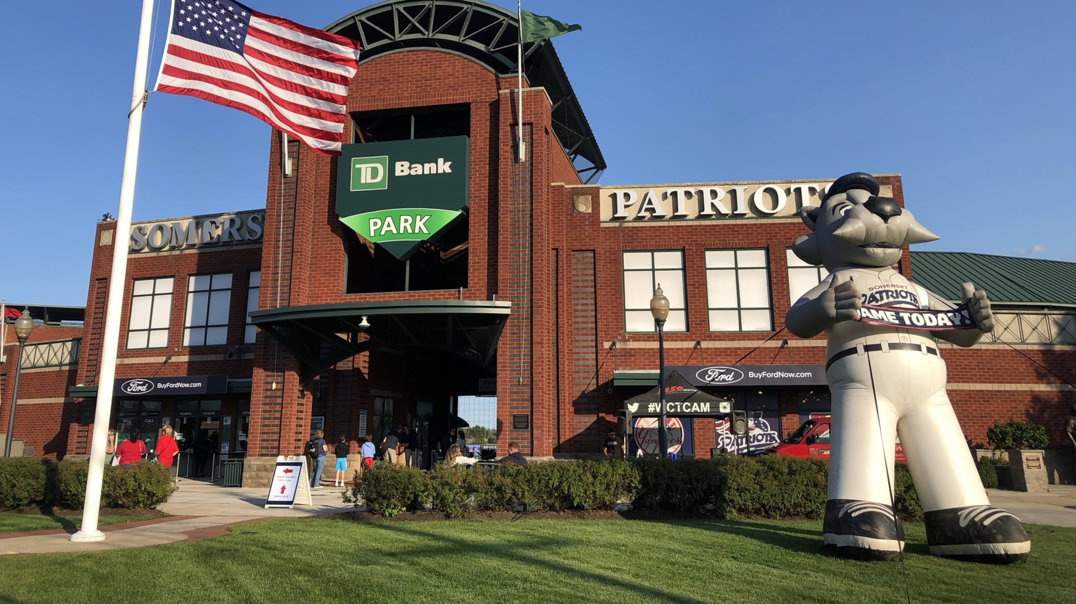 Somerset Patriots- New York Yankees Double-A Affiliate: Mascots