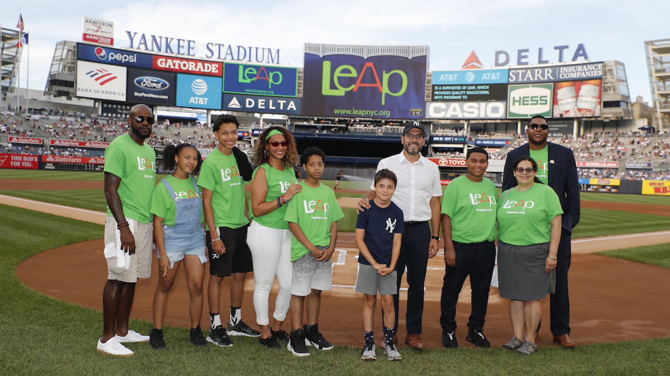 Bronx: New Yankee Stadium - Team Store, This picture was ta…