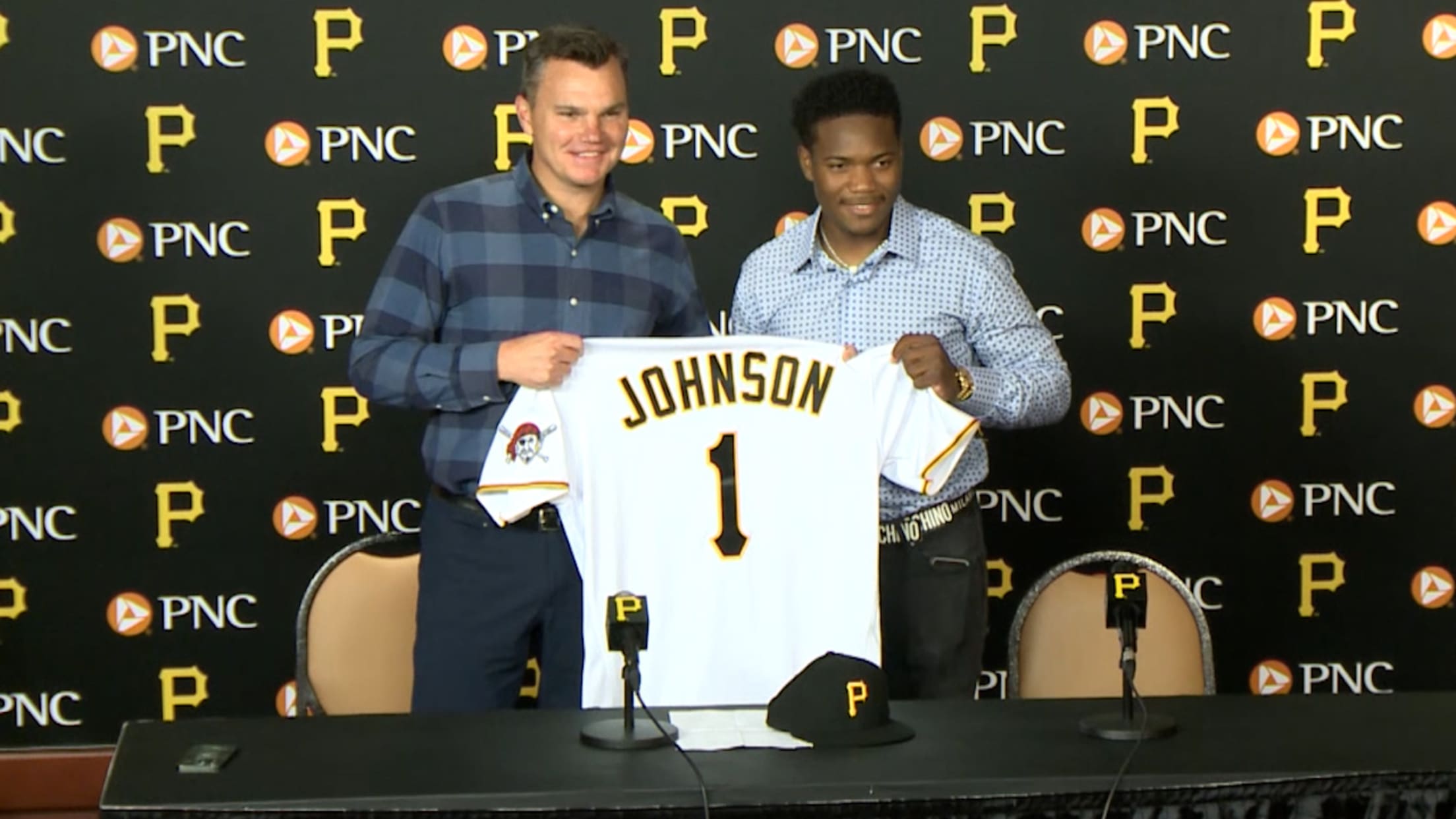 Johnson, Pirates agree to a deal
