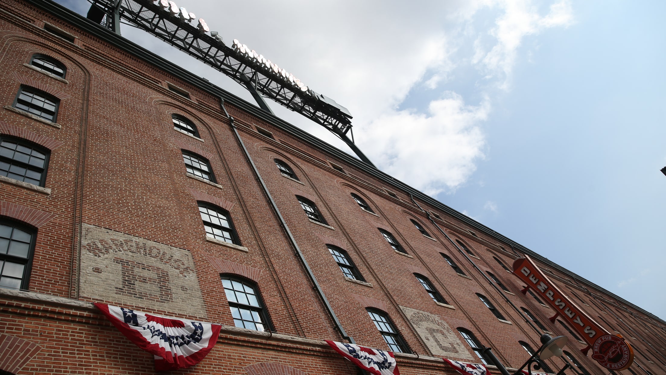 bal-the-ballpark-that-forever-changed-baseball-turns-30-009