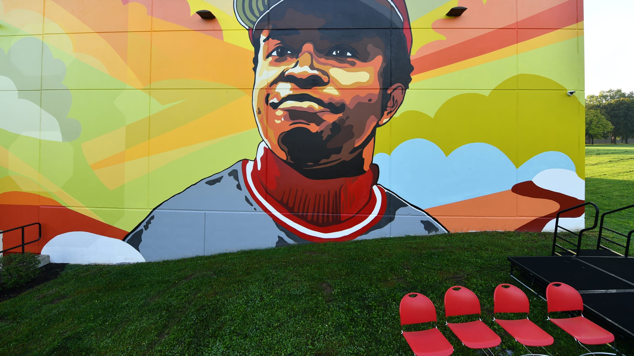 Joe Morgan mural dedicated at Reds Youth Academy