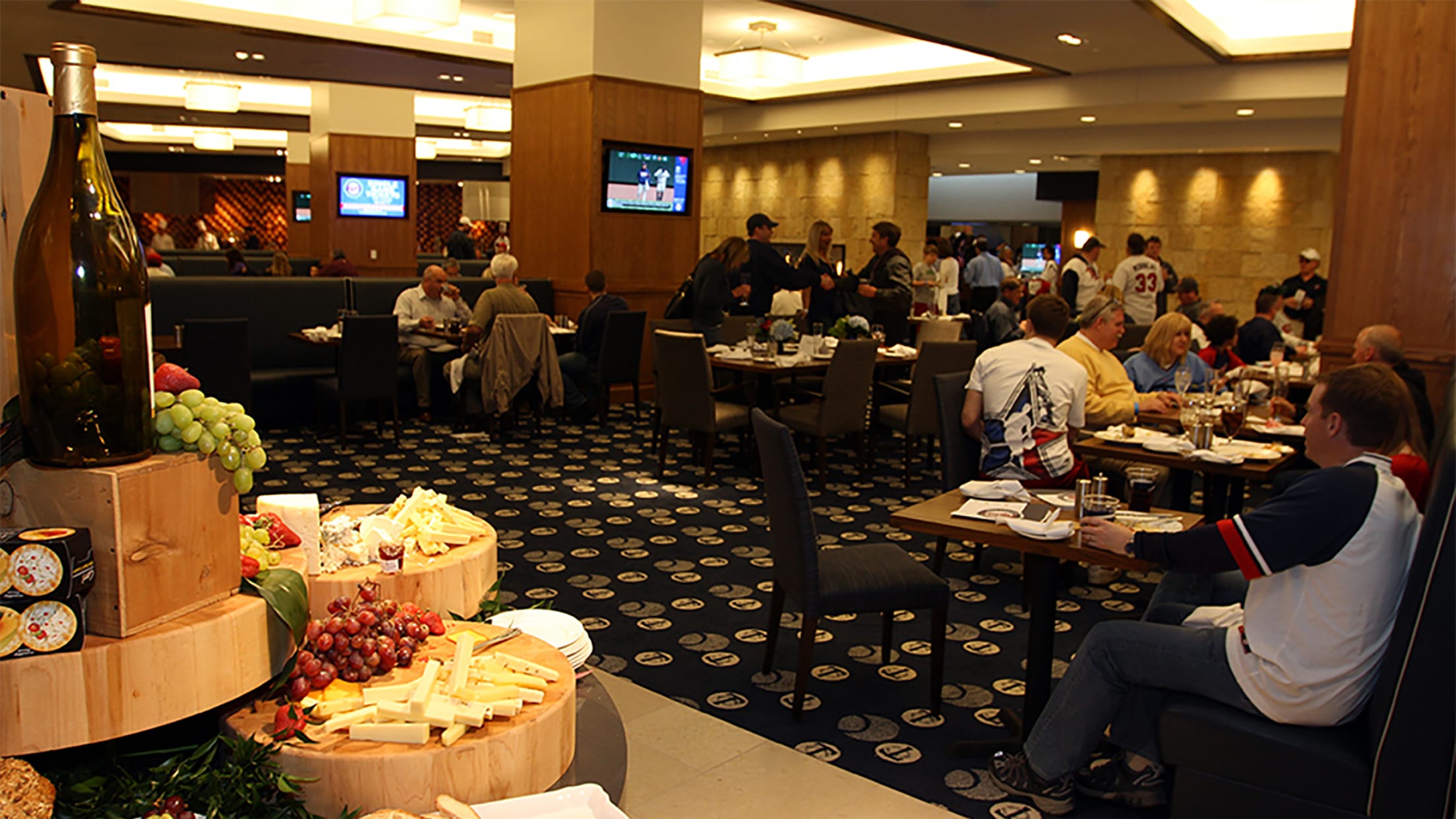 The Champions Club @ Target Field (Minnesota Twins) 