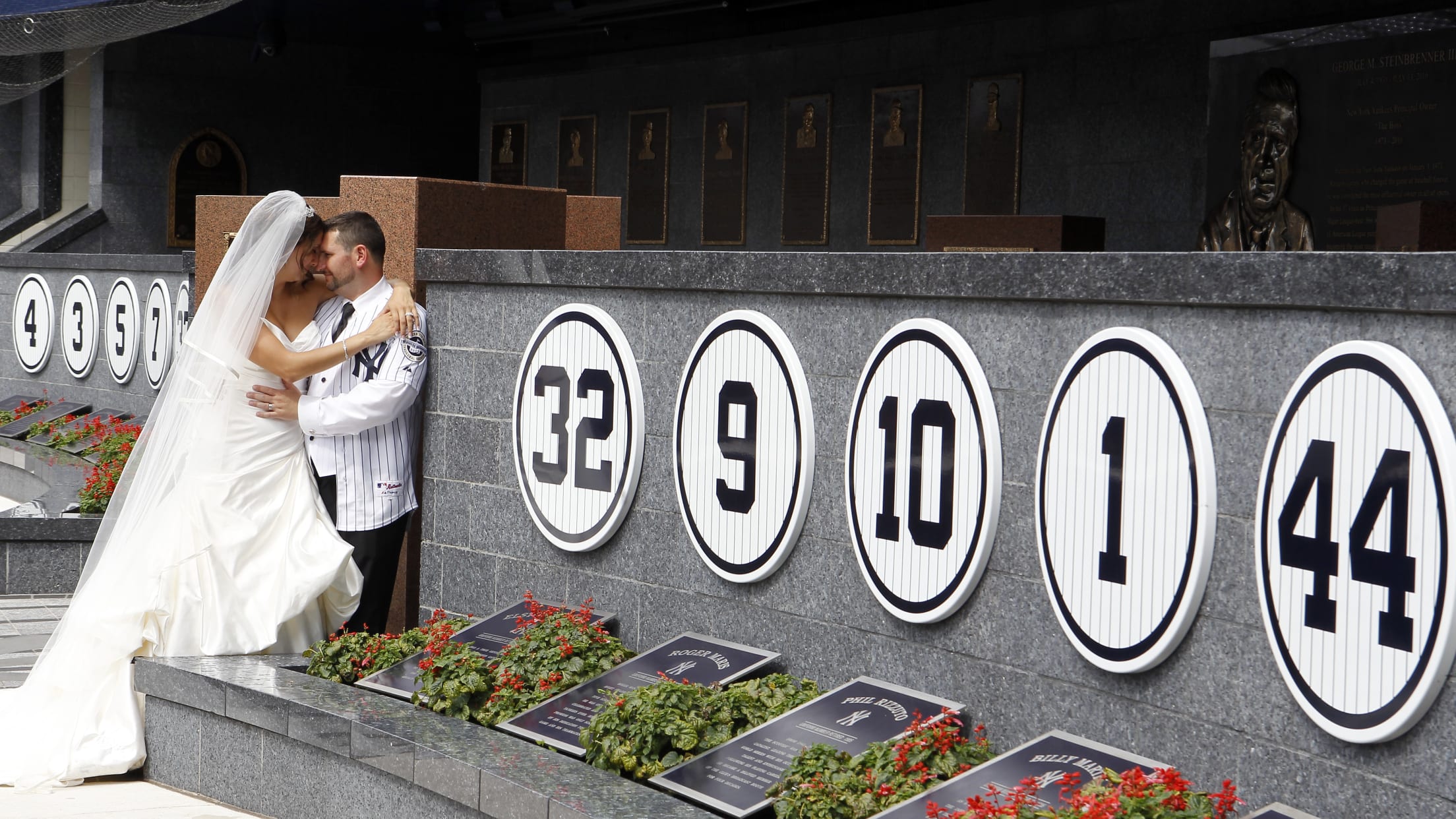 Yankee-Stadium-Engagement-Photo-Shoot-44