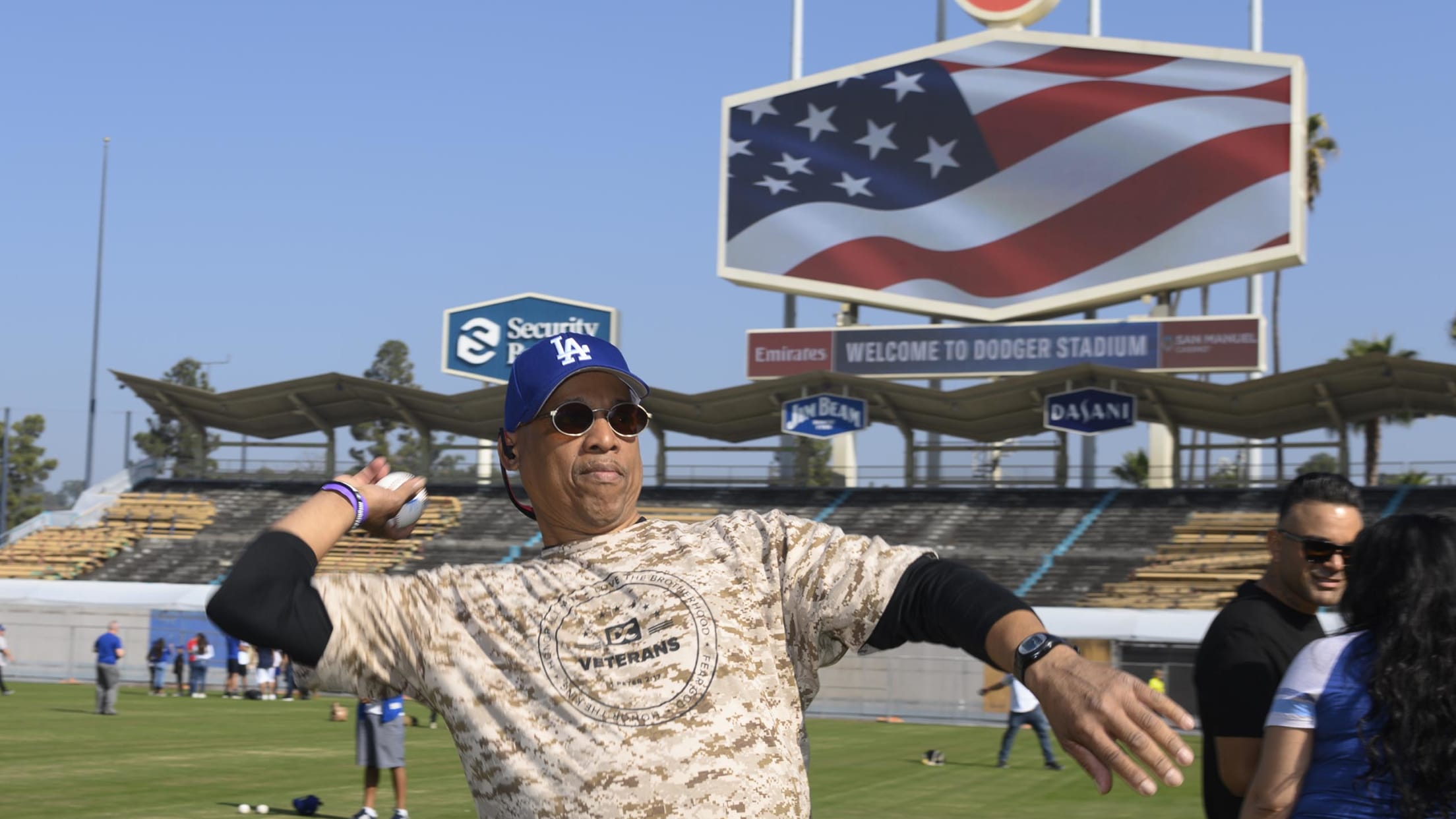 Dodgers honor veterans and their families