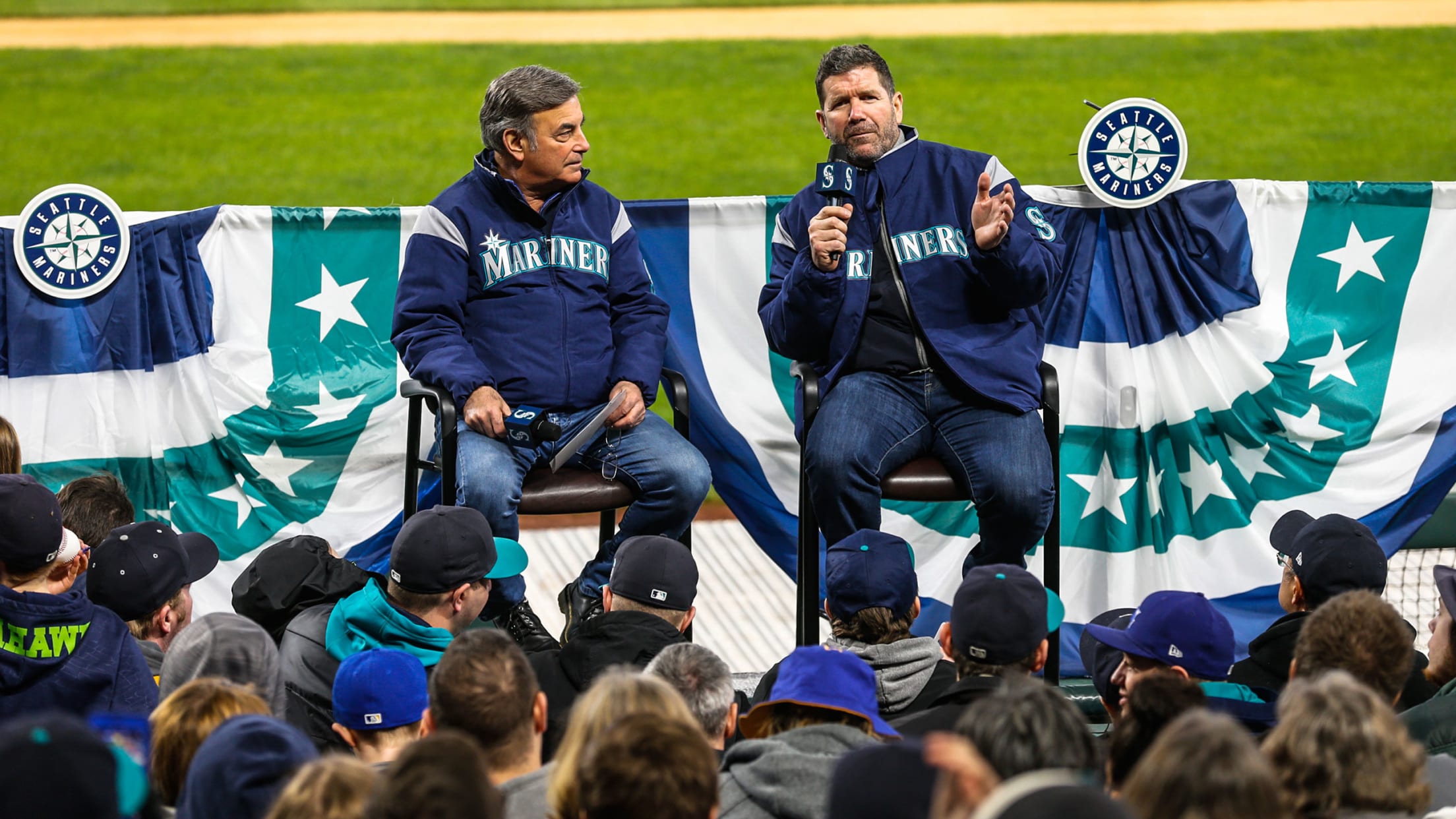 Seattle Marinersστο X: First look at the 2016 #Mariners team poster. All  fans take one home this evening as part of Fan Appreciation Night.  #KeepFighting  / X