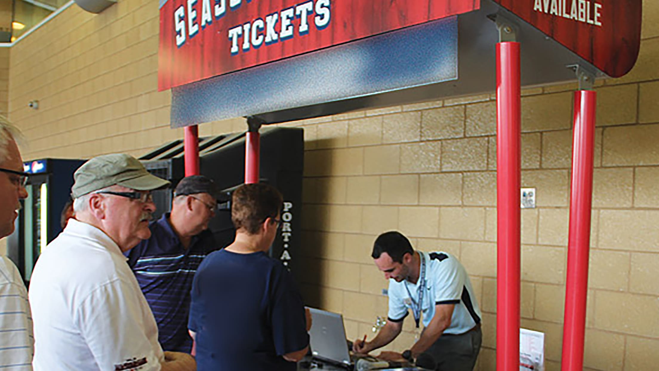 2010 Minnesota Twins Season Ticketholder Seat Relocation Guide Target Field