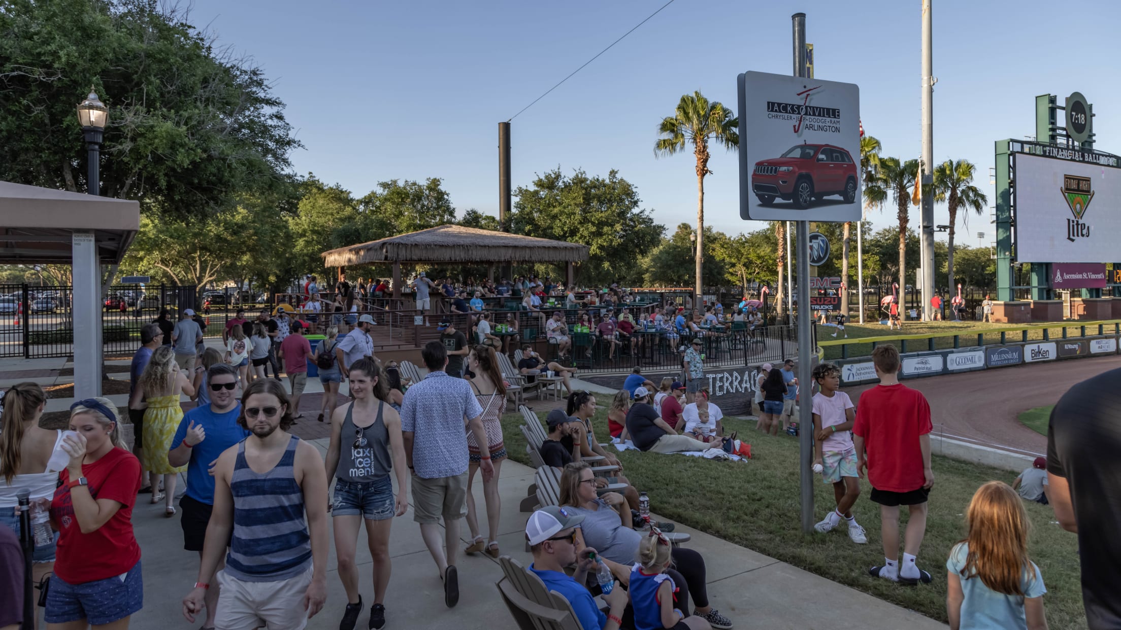 Jacksonville Jumbo Shrimp on X: Join us ON THE FIELD at 121