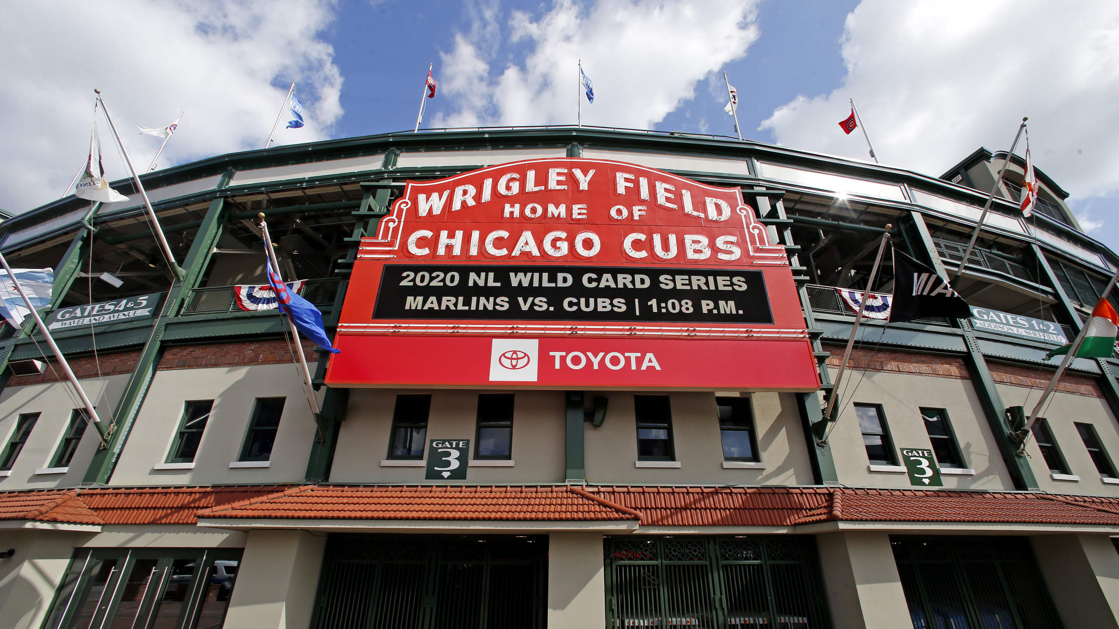 The Cubs Store - Wrigleyville - 5 tips