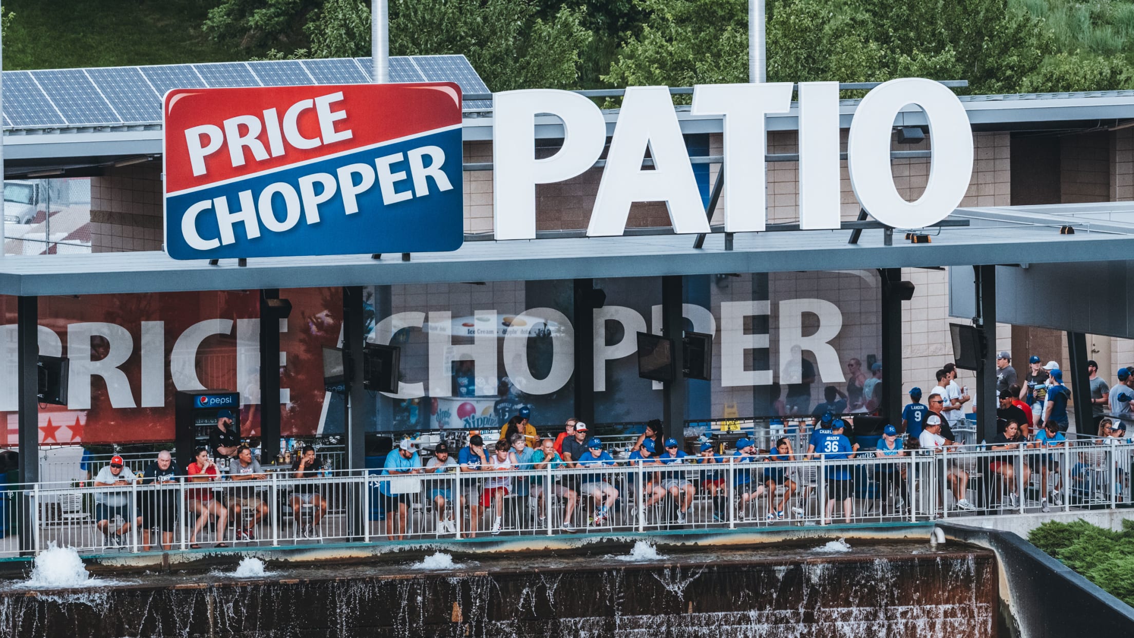 price-chopper-patio-kansas-city-royals