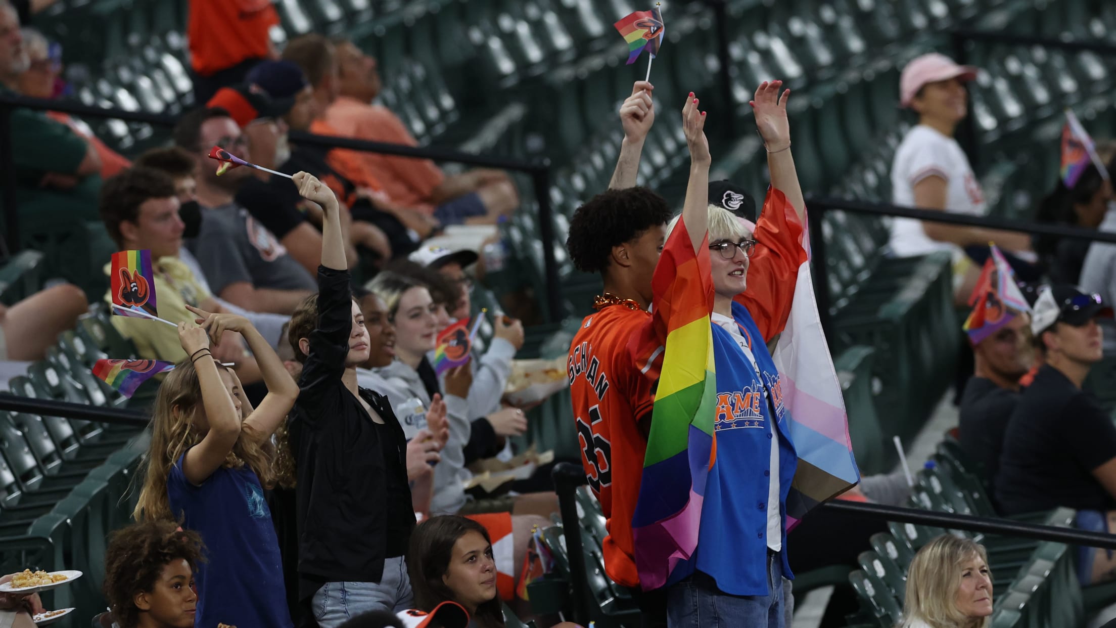 Homestand in Focus  617 - 622-036