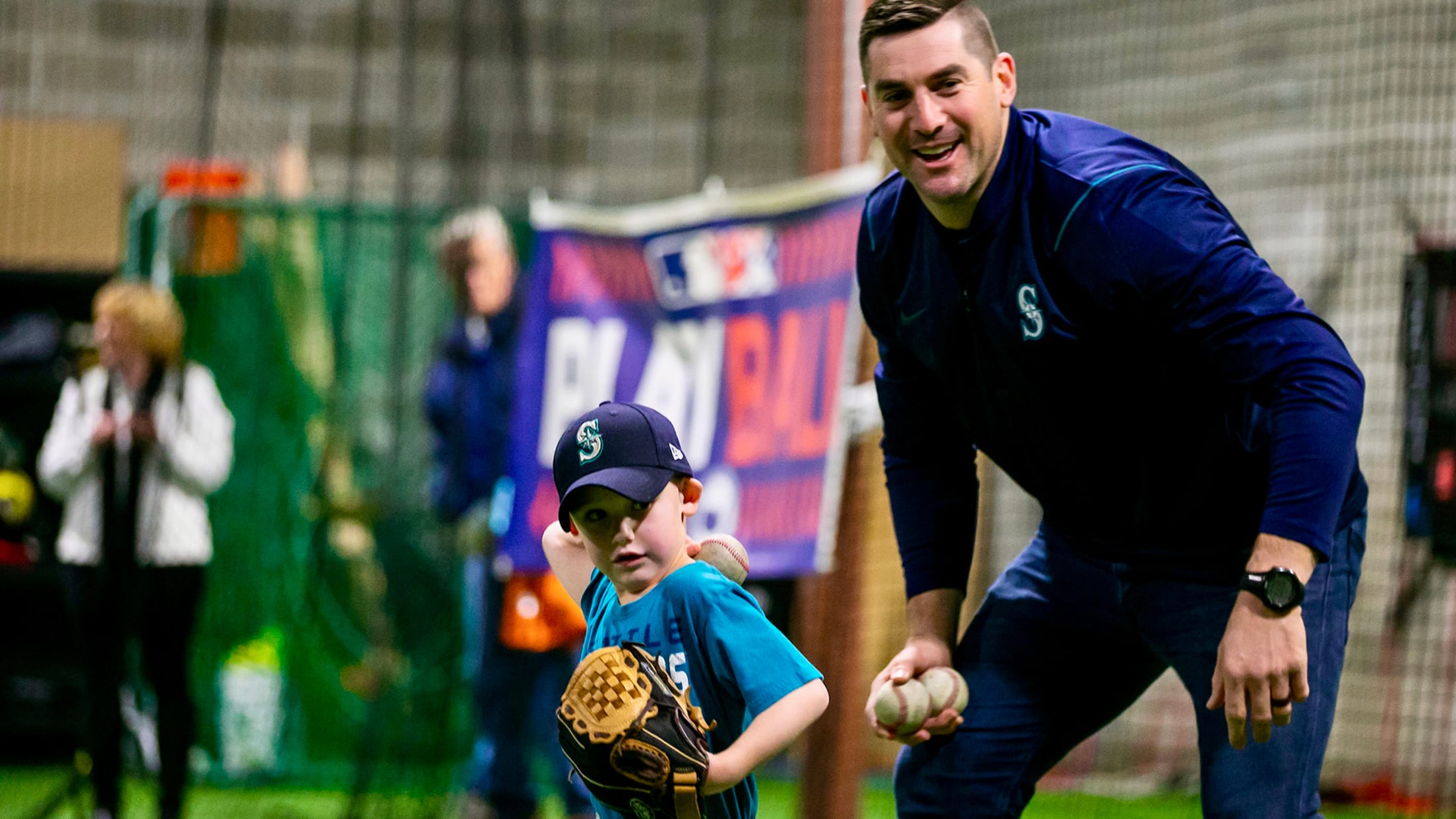 Seattle Mariners on X: We all start somewhere 🥎⚾️ Registration is now  open for youth baseball/softball leagues across the Pacific Northwest. Get  your little ones started today!    / X