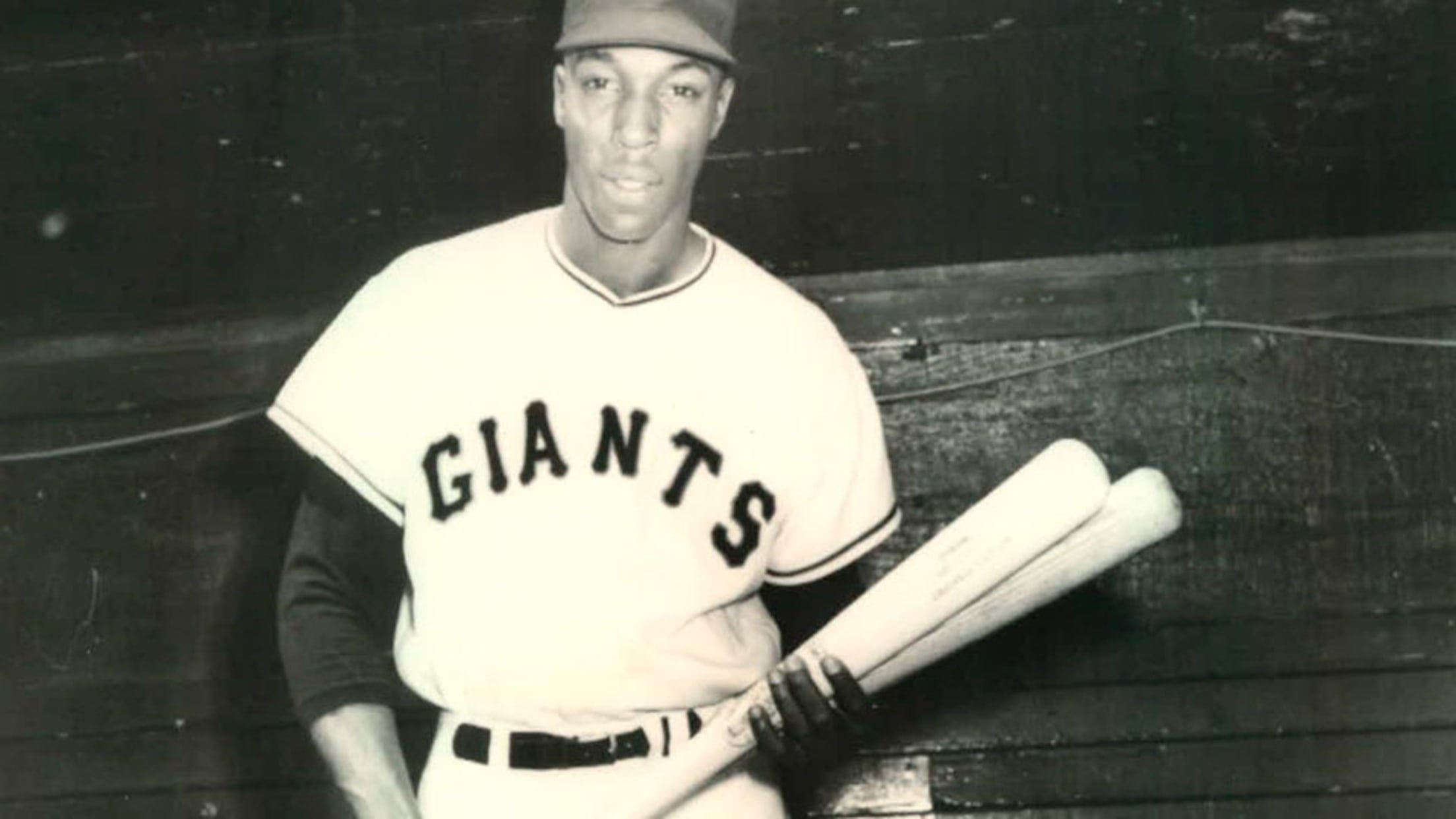 SF Giants notes: New York Mets retire Willie Mays No. 24