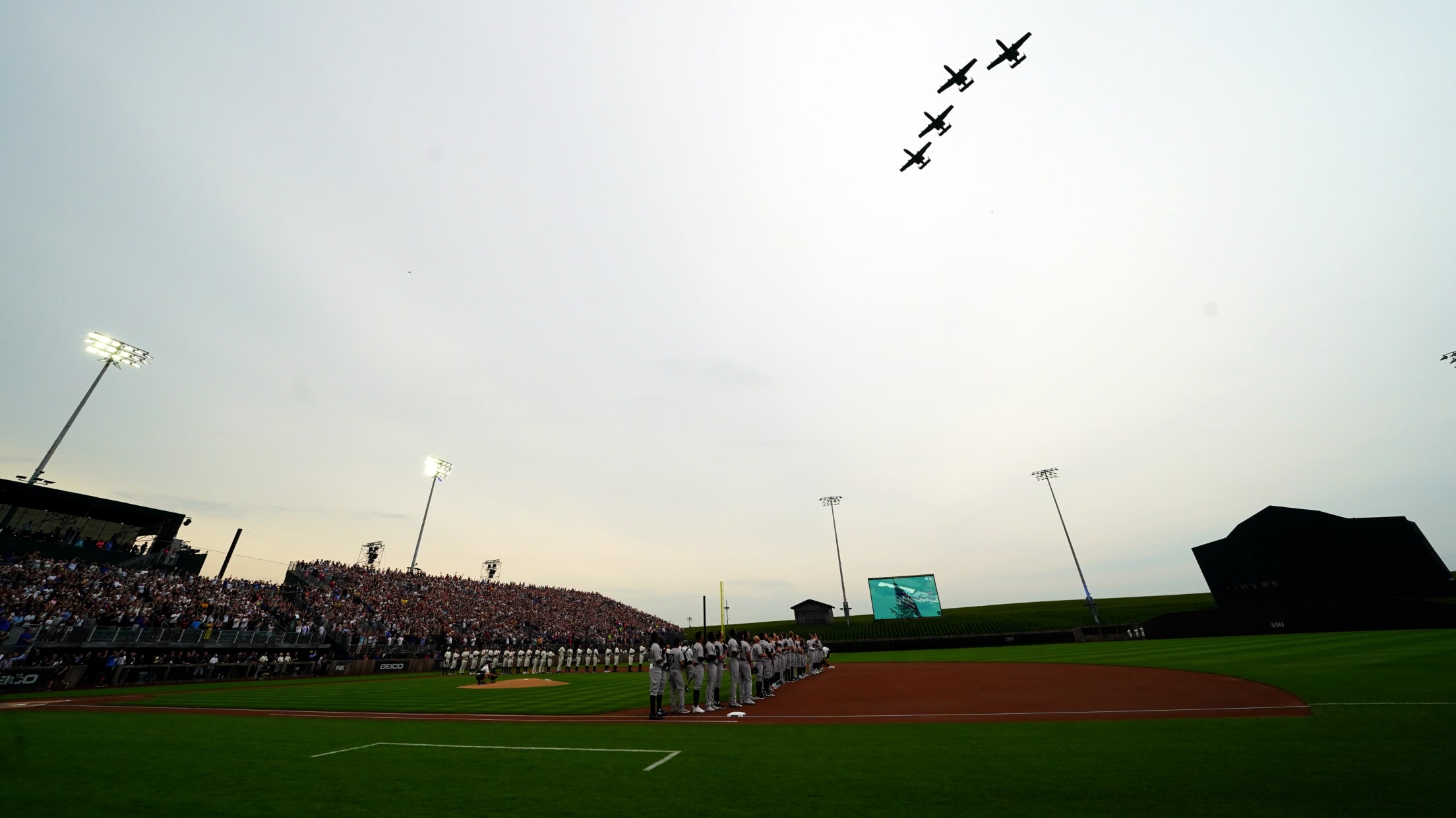 Photos of MLB's Field of Dreams stadium before Yankees-White Sox game